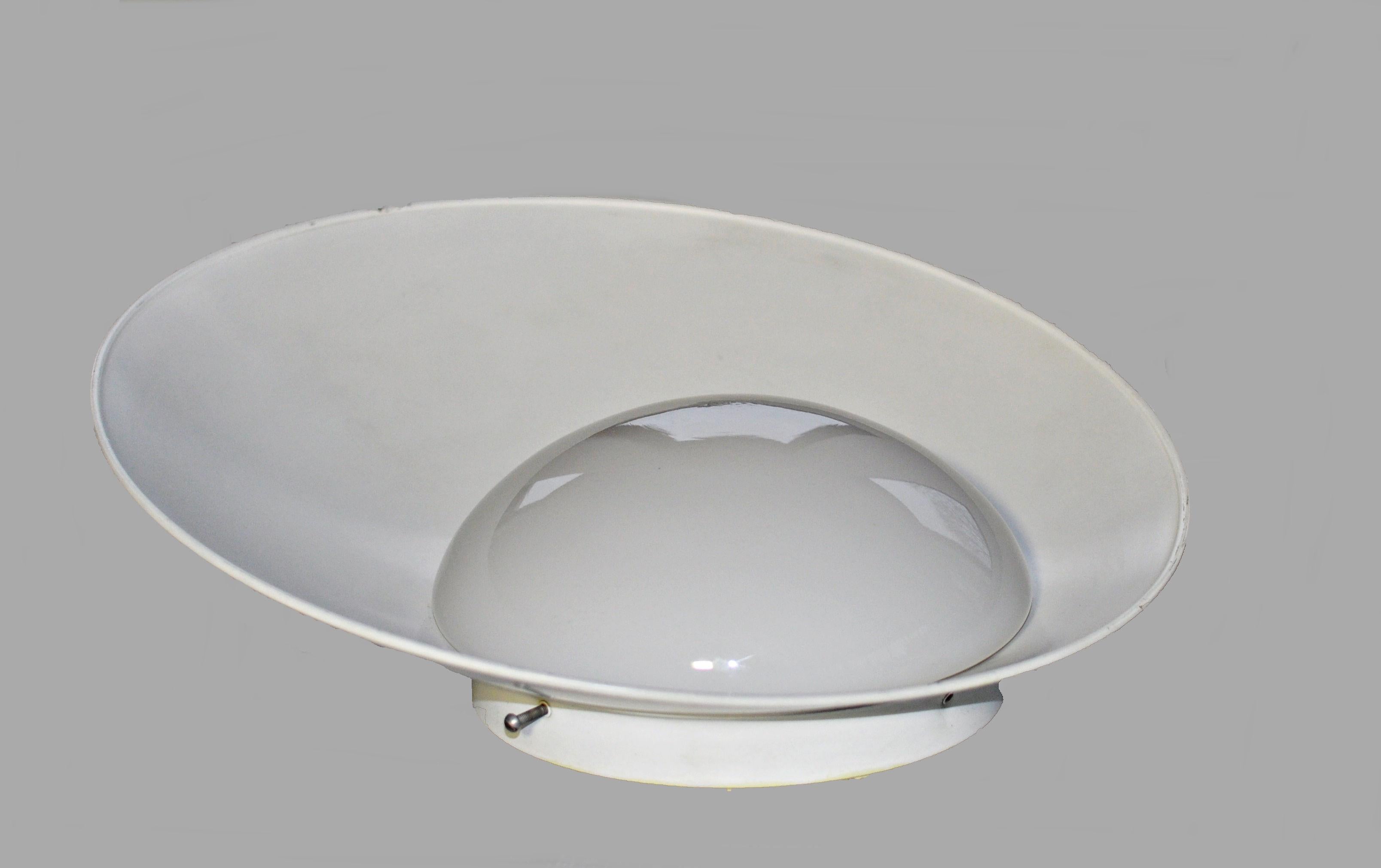 Vilhelm Lauritzen Vierer-Set Indoor / Outdoor Flughafen-Leuchten von Louis Poulsen (Art nouveau) im Angebot