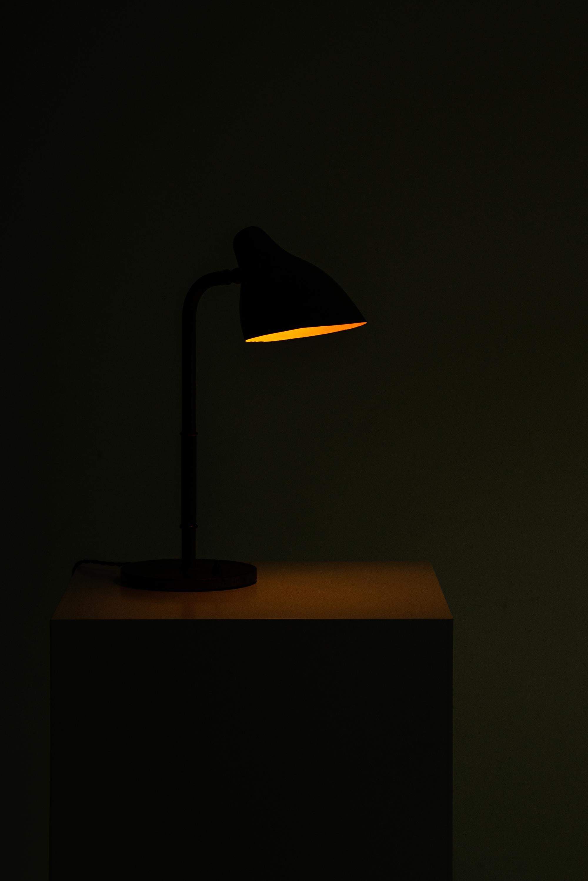 Danish Vilhelm Lauritzen table lamp by Louis Poulsen in Denmark For Sale