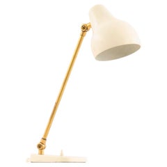 Vilhelm Lauritzen Table Lamp in Brass and Lacquer by Louis Poulsen, 1950s