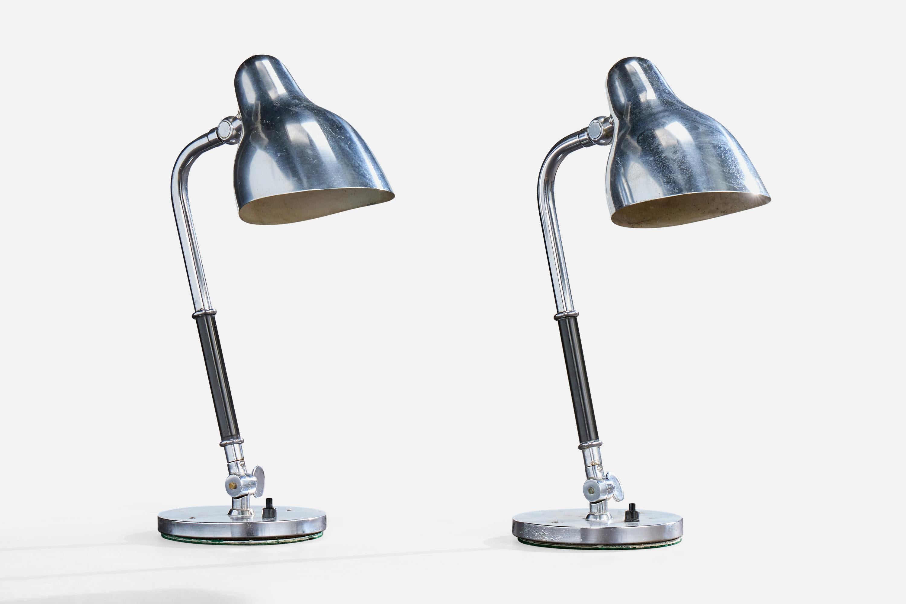 Mid-Century Modern Vilhelm Lauritzen, Table Lamps, Chrome, Bakelite, Denmark, 1940s For Sale
