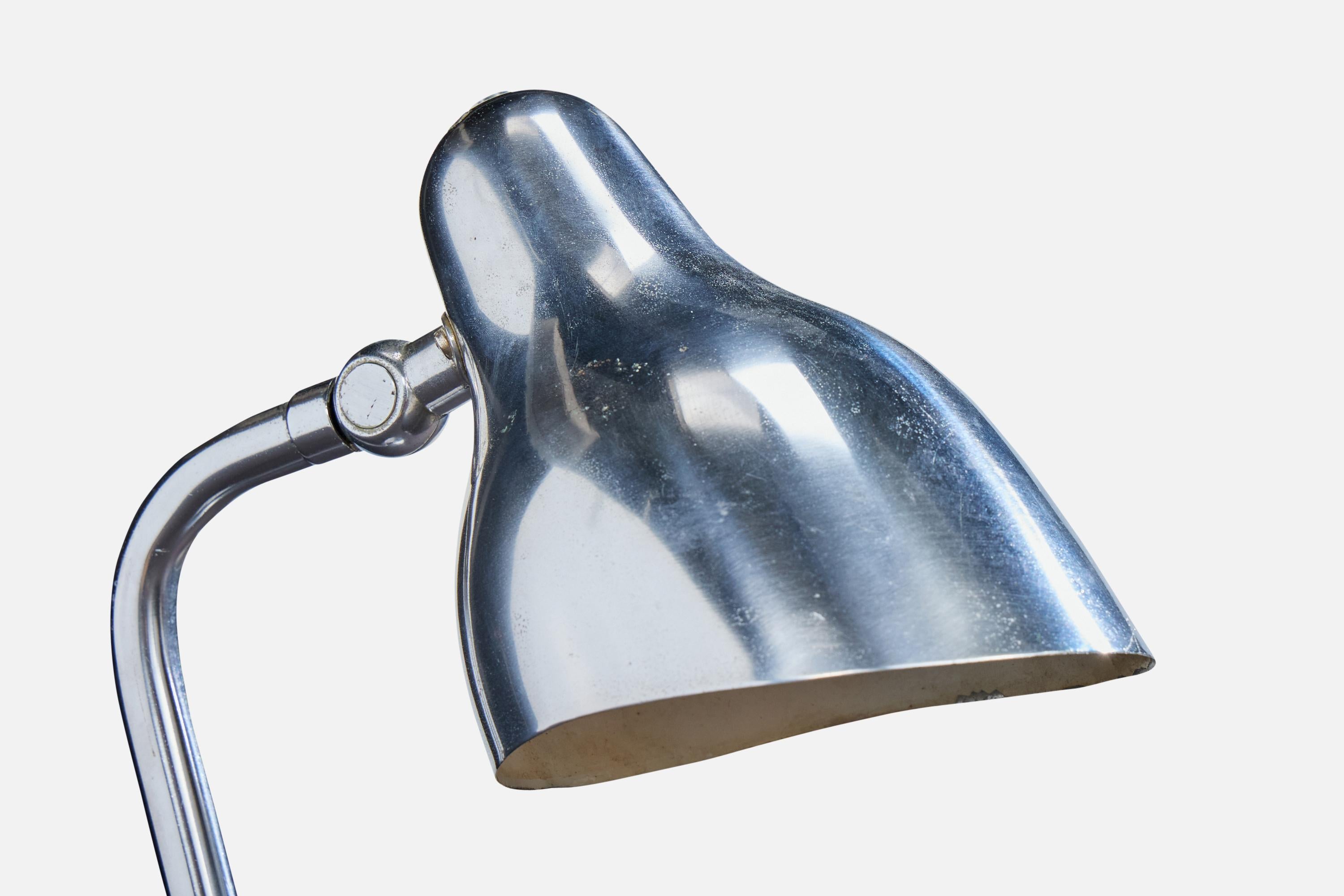 Vilhelm Lauritzen, Table Lamps, Chrome, Bakelite, Denmark, 1940s In Good Condition For Sale In High Point, NC