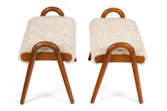 Vilhelm Lauritzen Hocker aus Teakholz und Lammwolle für Fritz Hansen:: Dänemark:: 1950er Jahre