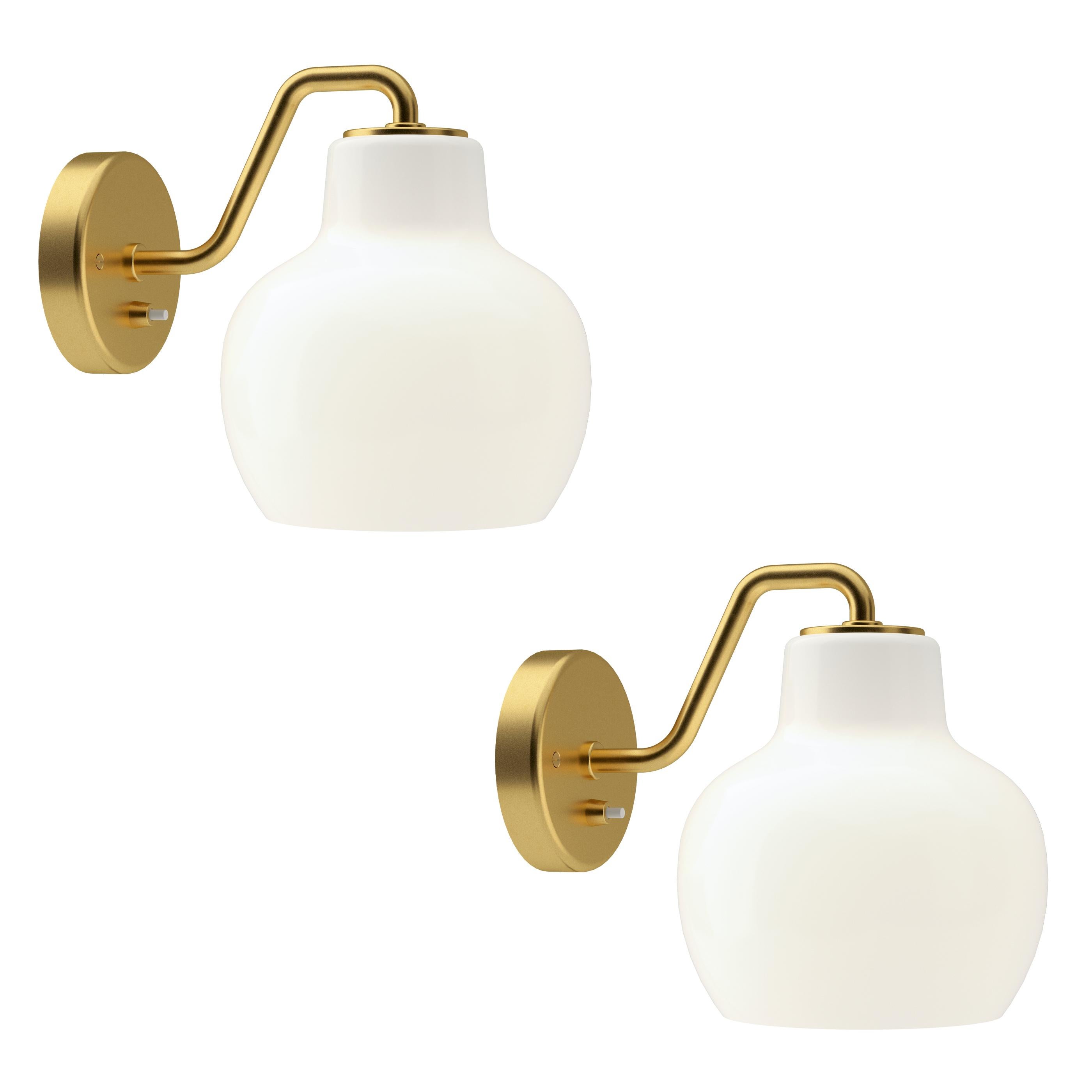 Polished Vilhelm Lauritzen VL-2 Brass and Glass Wall Lamp for Louis Poulsen For Sale