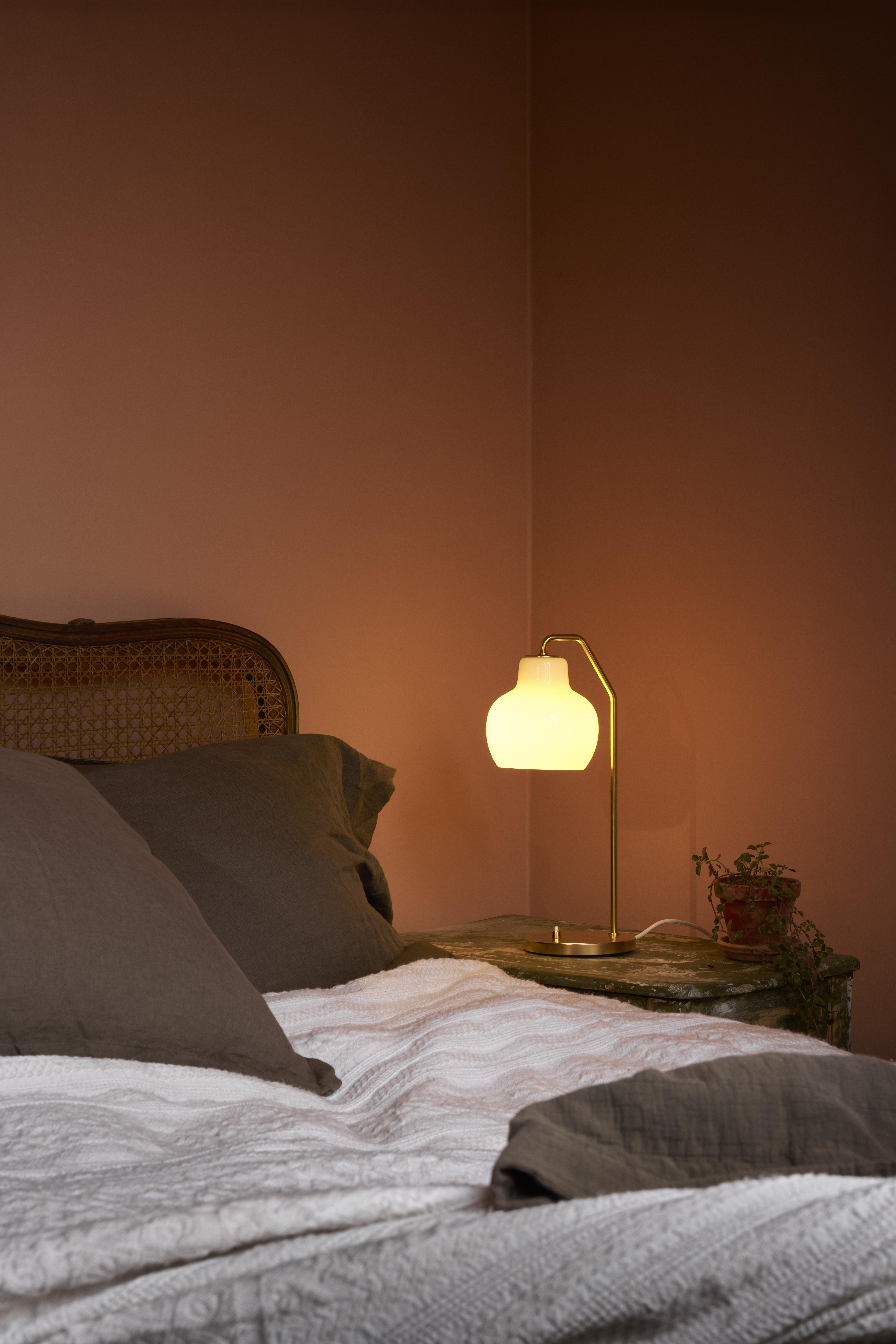 Vilhelm Lauritzen 'VL Ring Crown' Table Lamp for Louis Poulsen

Originally designed in the 1930s by Vilhelm Lauritzen in partnership with Louis Poulsen for the construction of the Radiohuset building on Frederiksberg, Copenhagen, the 'VL Ring Crown'