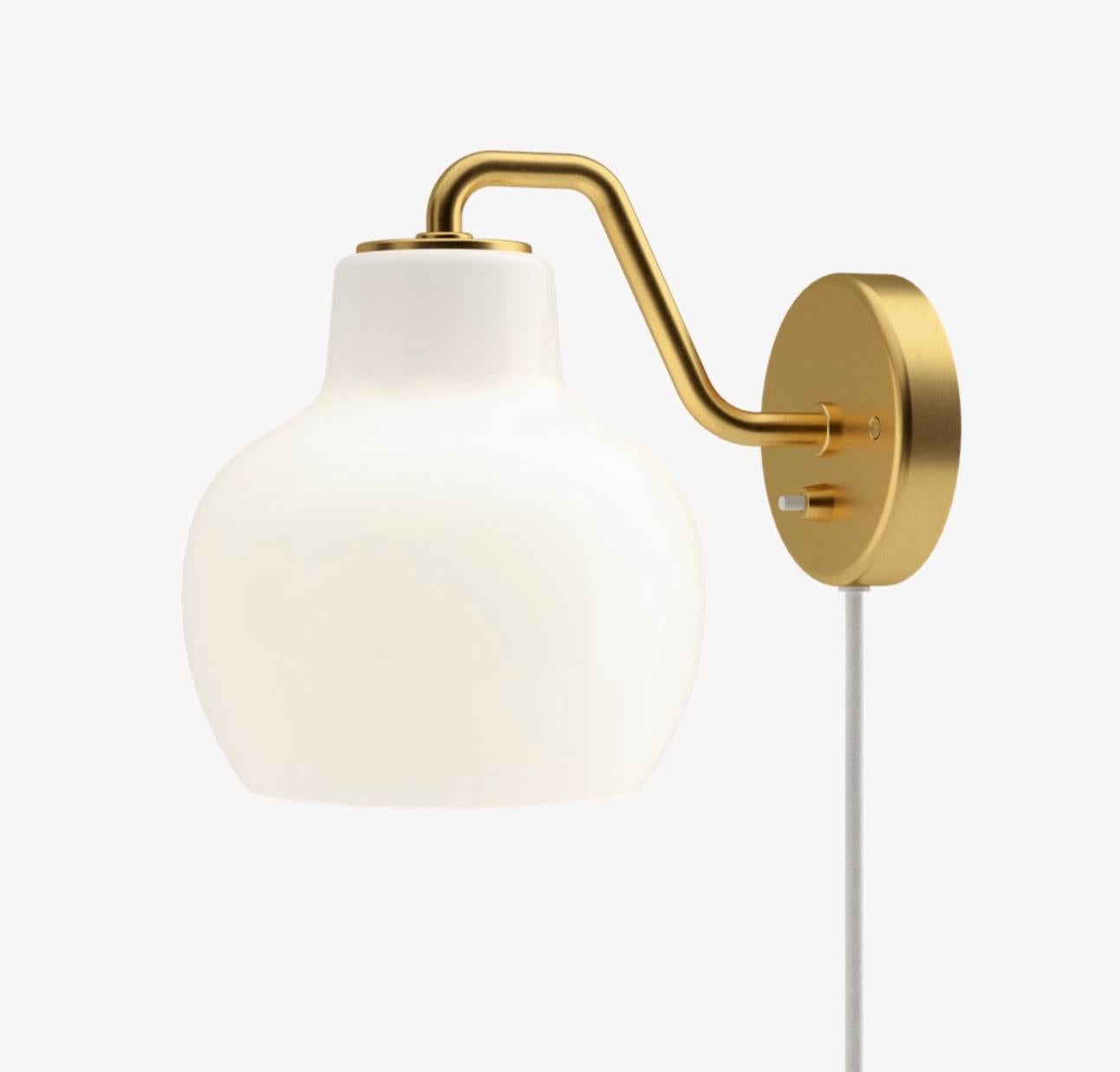 Vilhelm Lauritzen 'VL Ring Crown' wall lamp for Louis Poulsen. Designed in the 1940s. New, current production.

The VL Ring Crown family derives from a lamp designed by architect Vilhelm Lauritzen for the Danish Broadcasting House in Copenhagen in