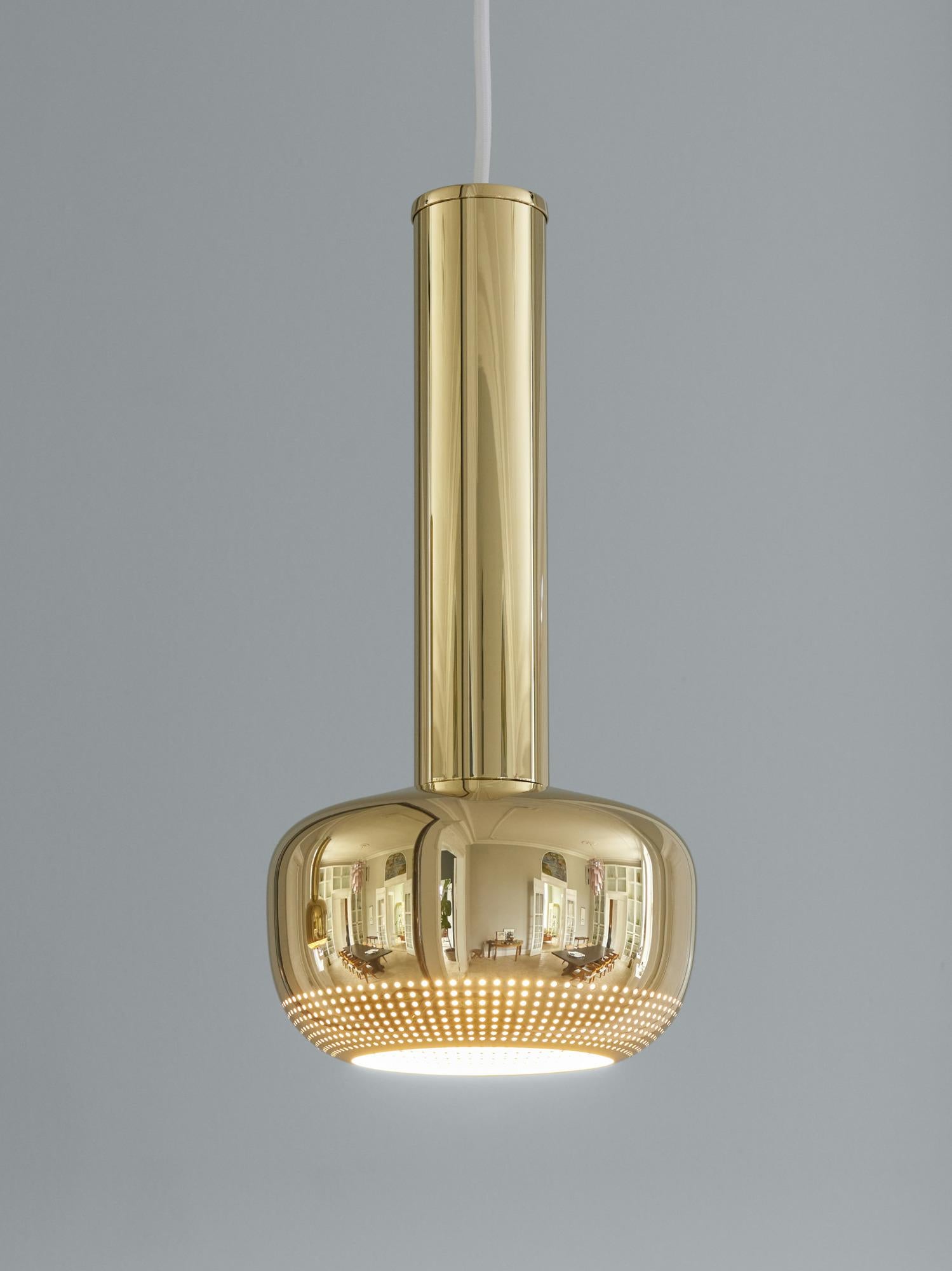 Vilhelm Lauritzen 'VL56' Pendant in Polished Brass for Louis Poulsen For Sale 3