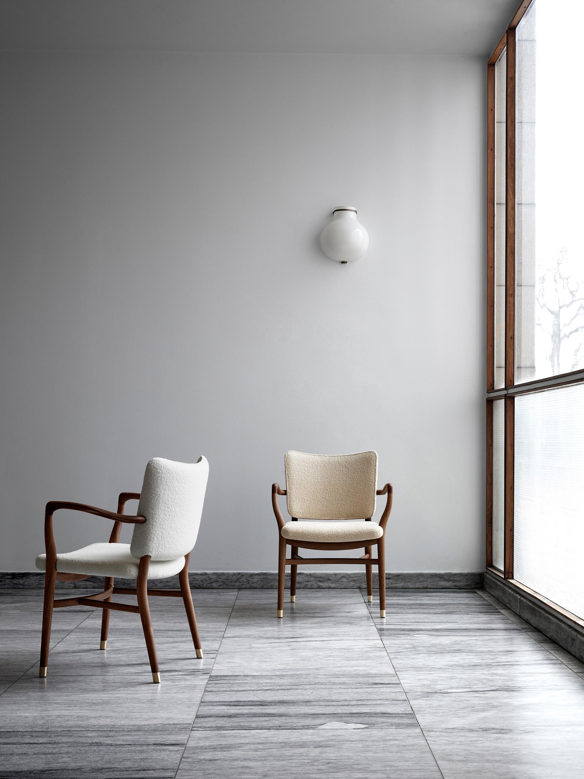 Vilhelm Lauritzen 'VLA61' Chair in Mahogany and Fabric for Carl Hansen & Son For Sale 5