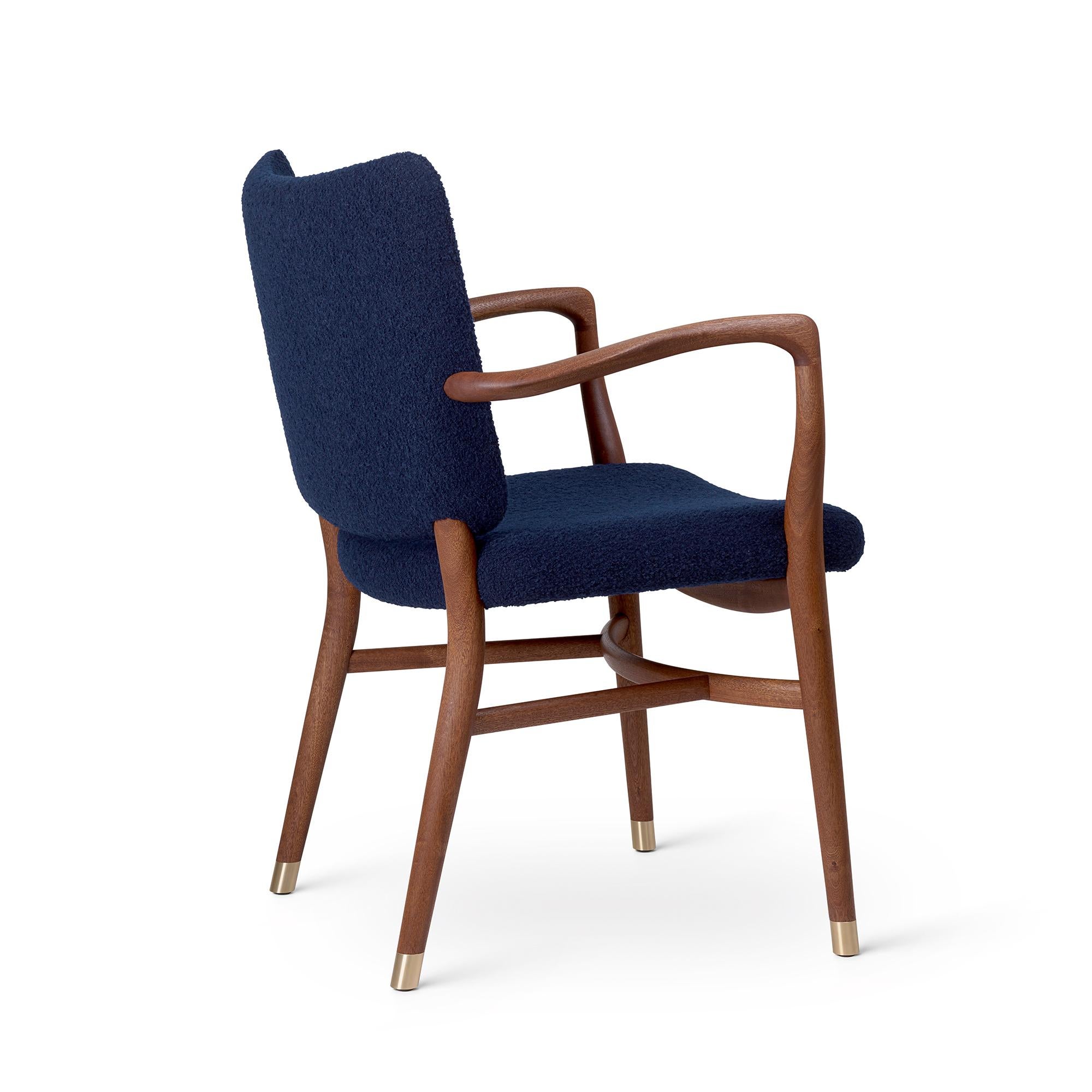 Mid-Century Modern Vilhelm Lauritzen 'VLA61' Chair in Mahogany and Fabric for Carl Hansen & Son For Sale