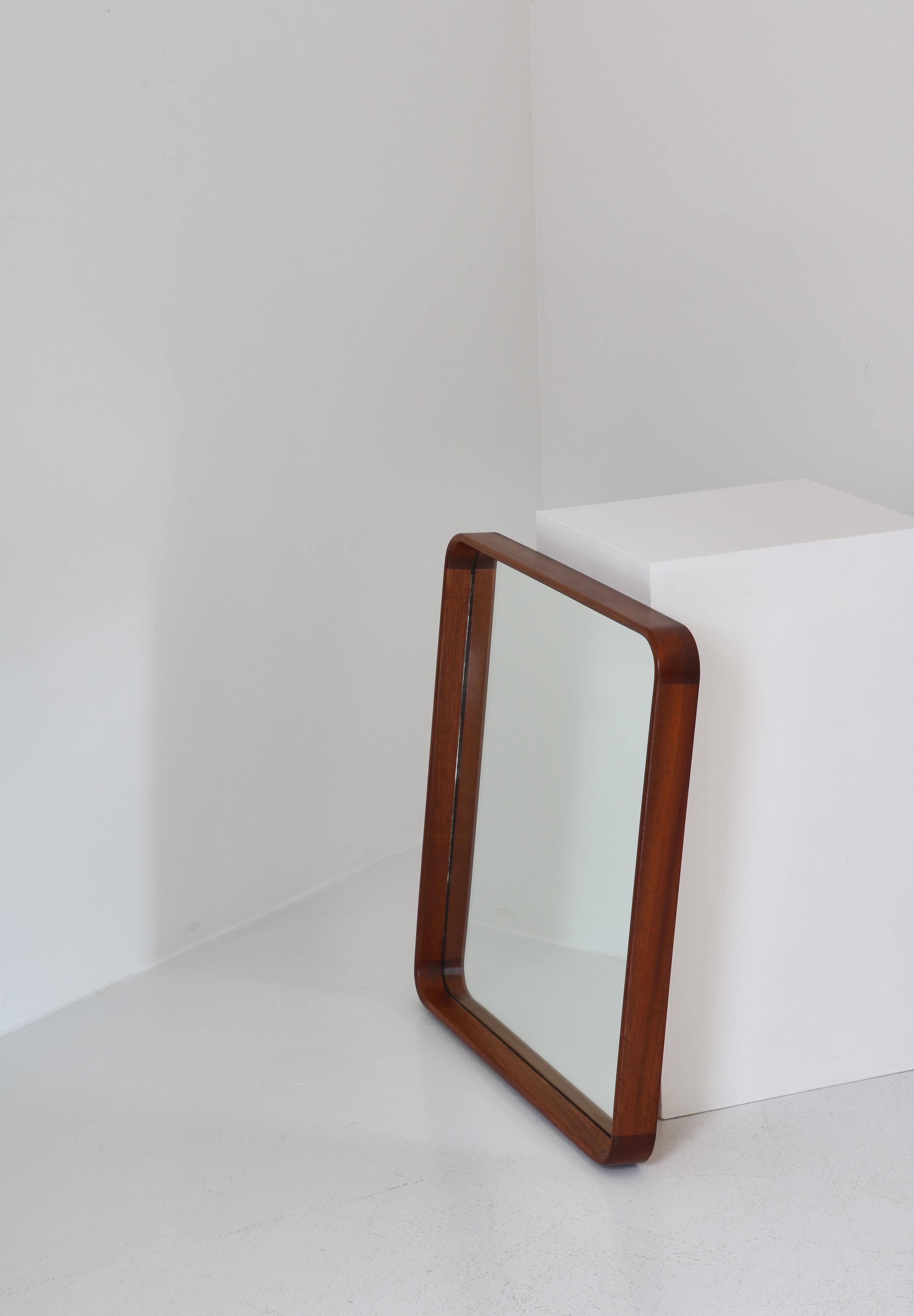 Vilhelm Lauritzen Wall Mirror in Mahogany, 1930s, Danish Modern For Sale 3