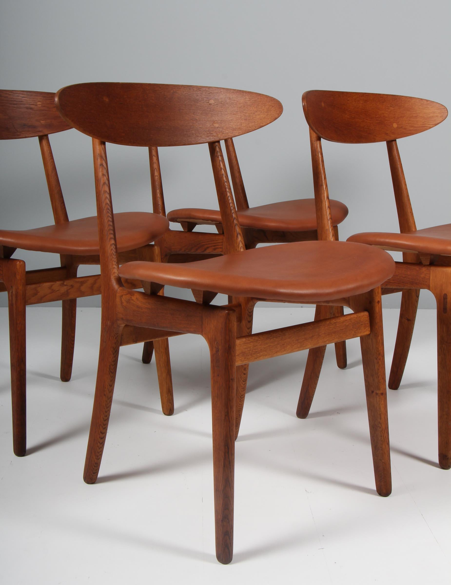 Vilhelm Wohlert Dining Chairs in Oak and Aniline Leather, Denmark, 1960's In Good Condition For Sale In Esbjerg, DK