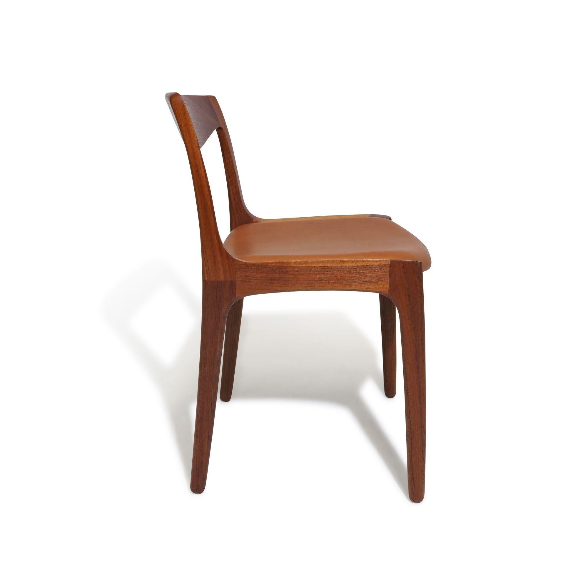 Vilhelm Wohlert for Poul Jeppesen's Teak Dining Chairs In Excellent Condition For Sale In Oakland, CA