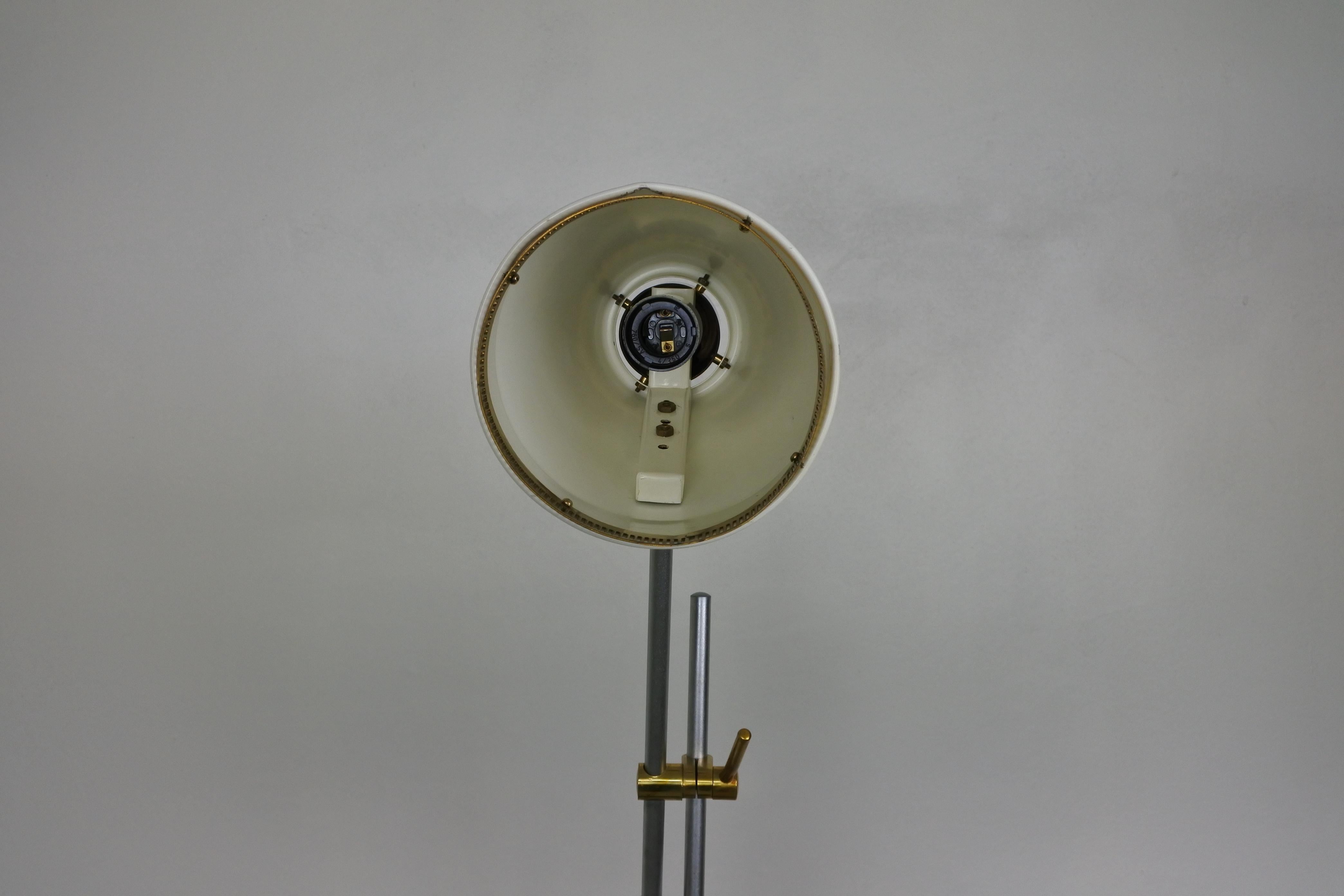 Viljo Hirvonen & Valaistustyö Adjustable Floor Lamp, Leather & Brass, 1960s For Sale 8
