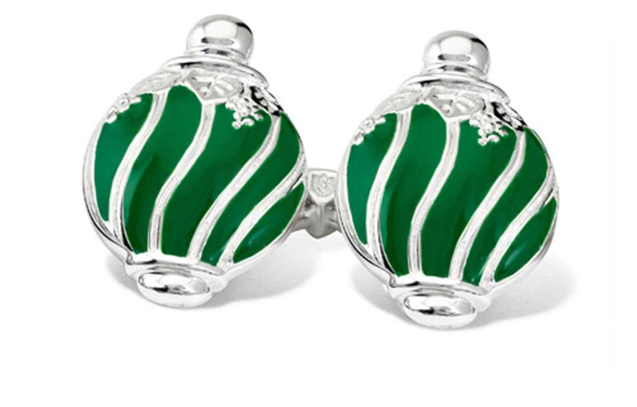 Villa Tasca cufflink double ended in silver and enamelled solid forest green. Villa Tasca, Palermo was built in the 1500s and is surrounded by its incredible garden. The finials on the top of the house lent themselves perfectly to be transformed