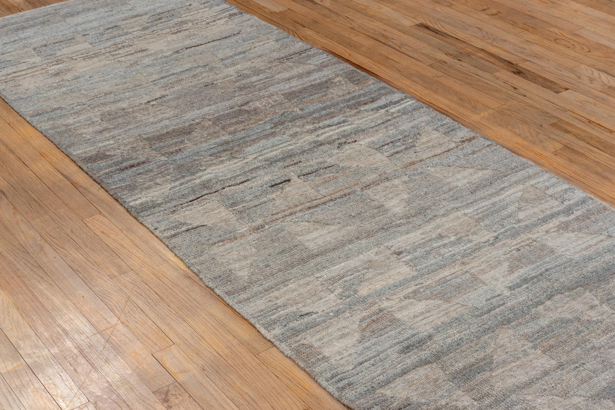 XXIe siècle et contemporain Village Rustic Tulu Runner en vente