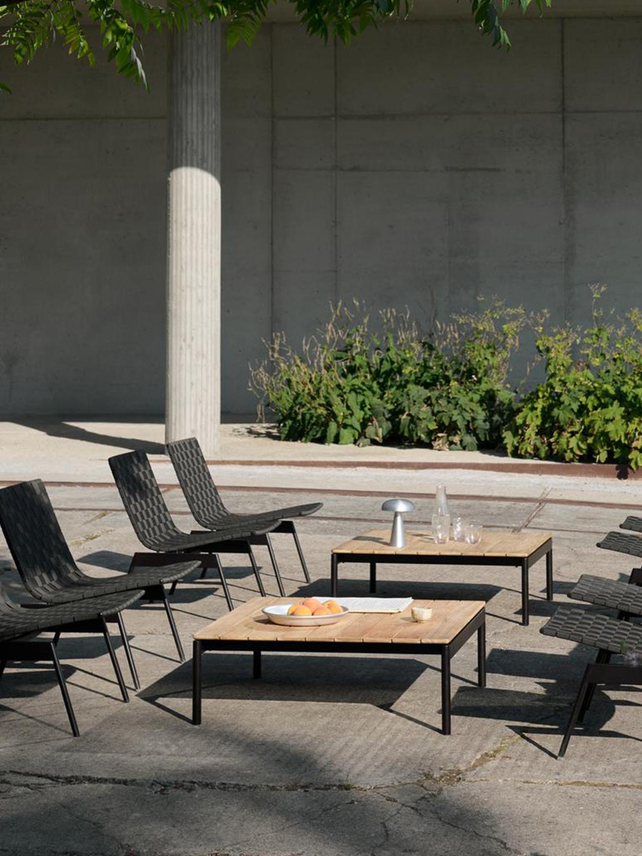 XXIe siècle et contemporain Table basse d'extérieur Ville AV50, Warm Black par Anderssen & Voll pour &Tradition en vente