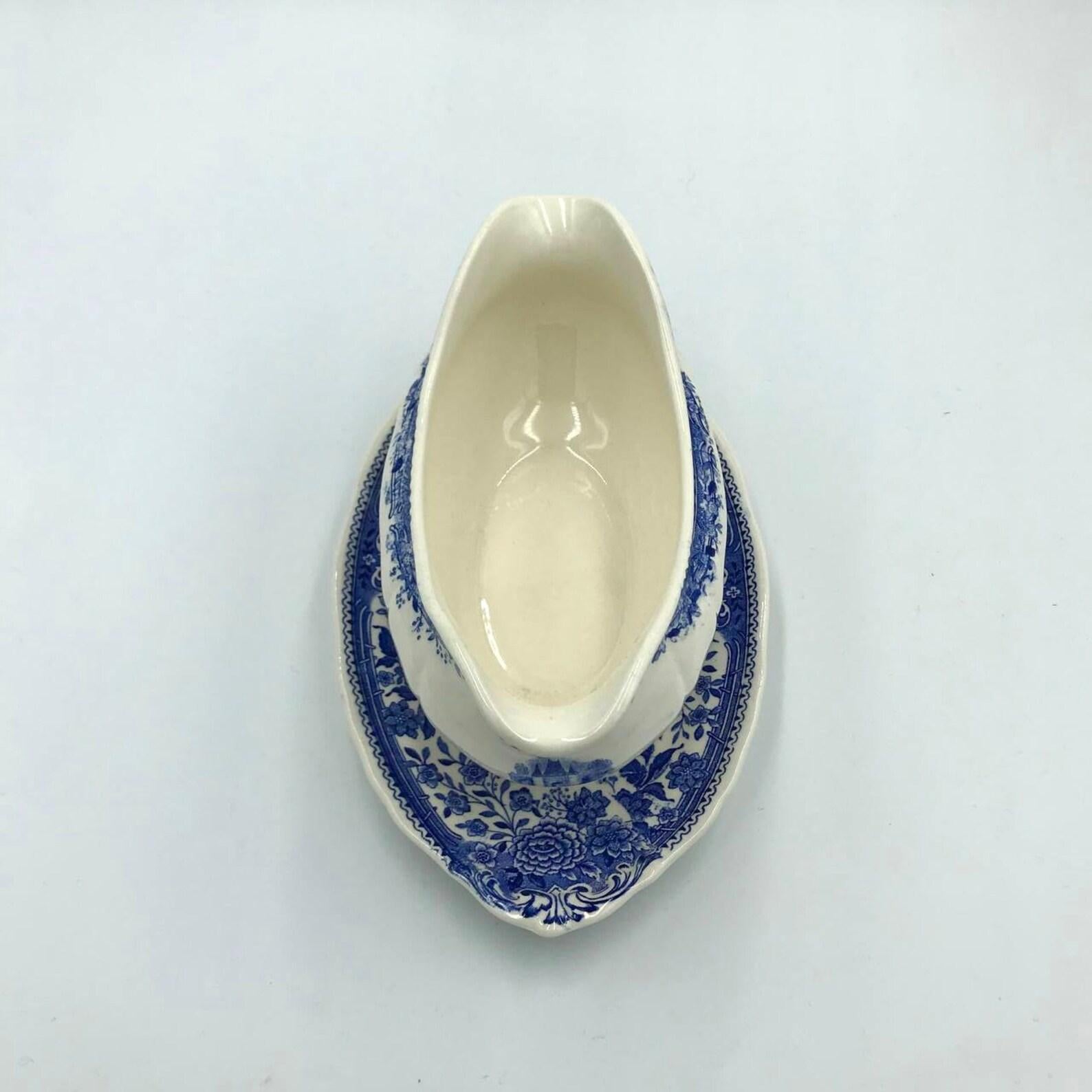 Late 20th Century Villeroy and Boch Blue Burgenland Gravy Boat Vintage Gravy Bowl, Germany For Sale