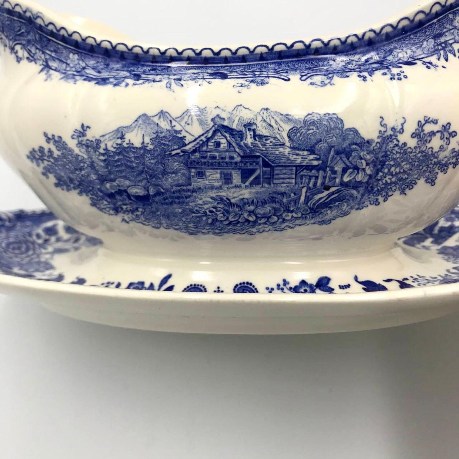 Porcelain Villeroy and Boch Blue Burgenland Gravy Boat Vintage Gravy Bowl, Germany For Sale