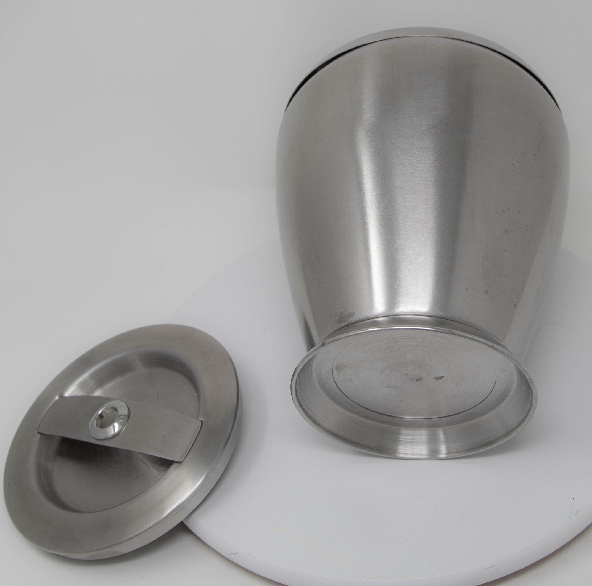 Villeroy and Boch Bogart Chrome Ice Bucket with Liner and Lid For Sale 4