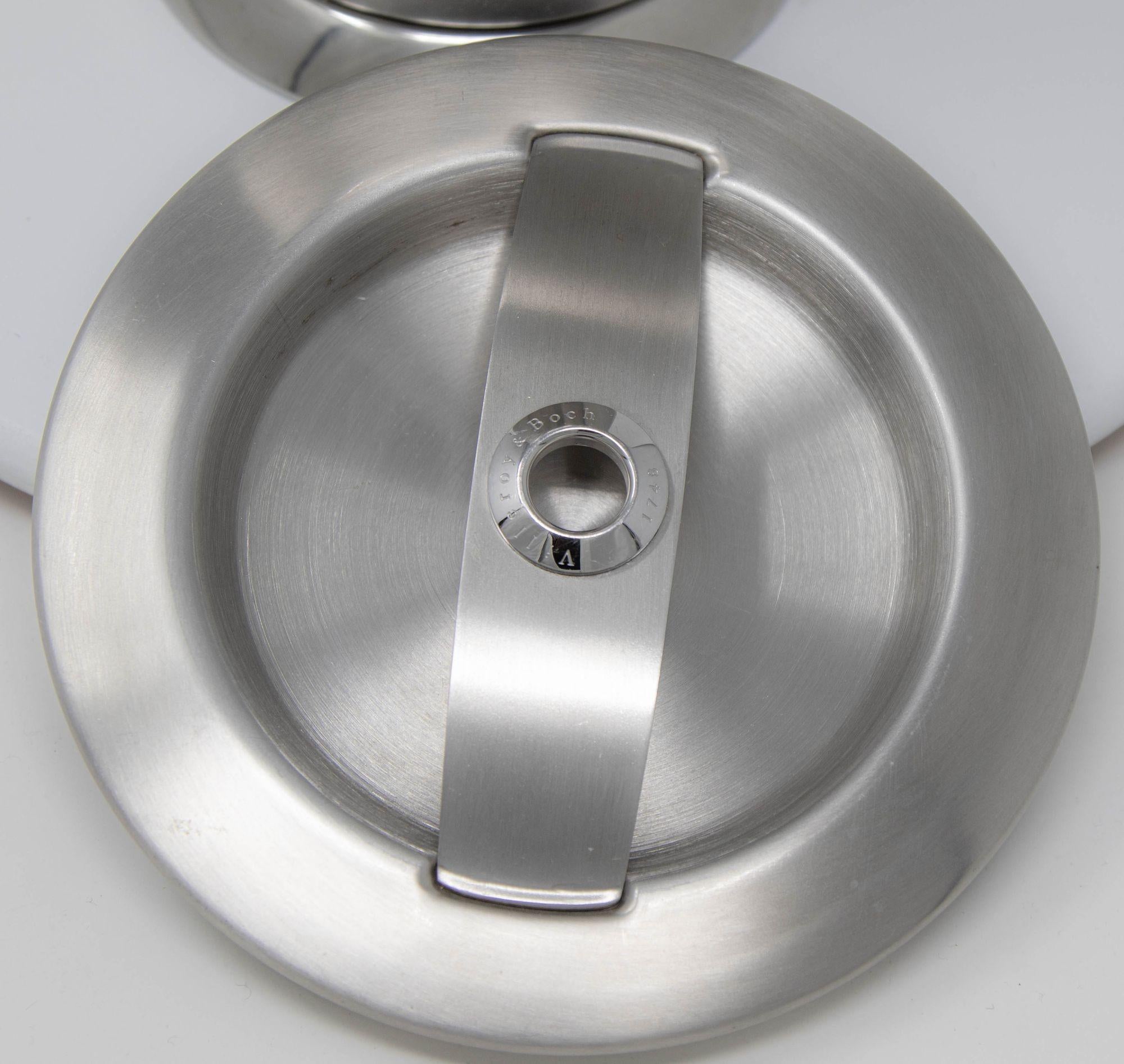 Villeroy and Boch Bogart Chrome Ice Bucket with Liner and Lid In Good Condition For Sale In North Hollywood, CA