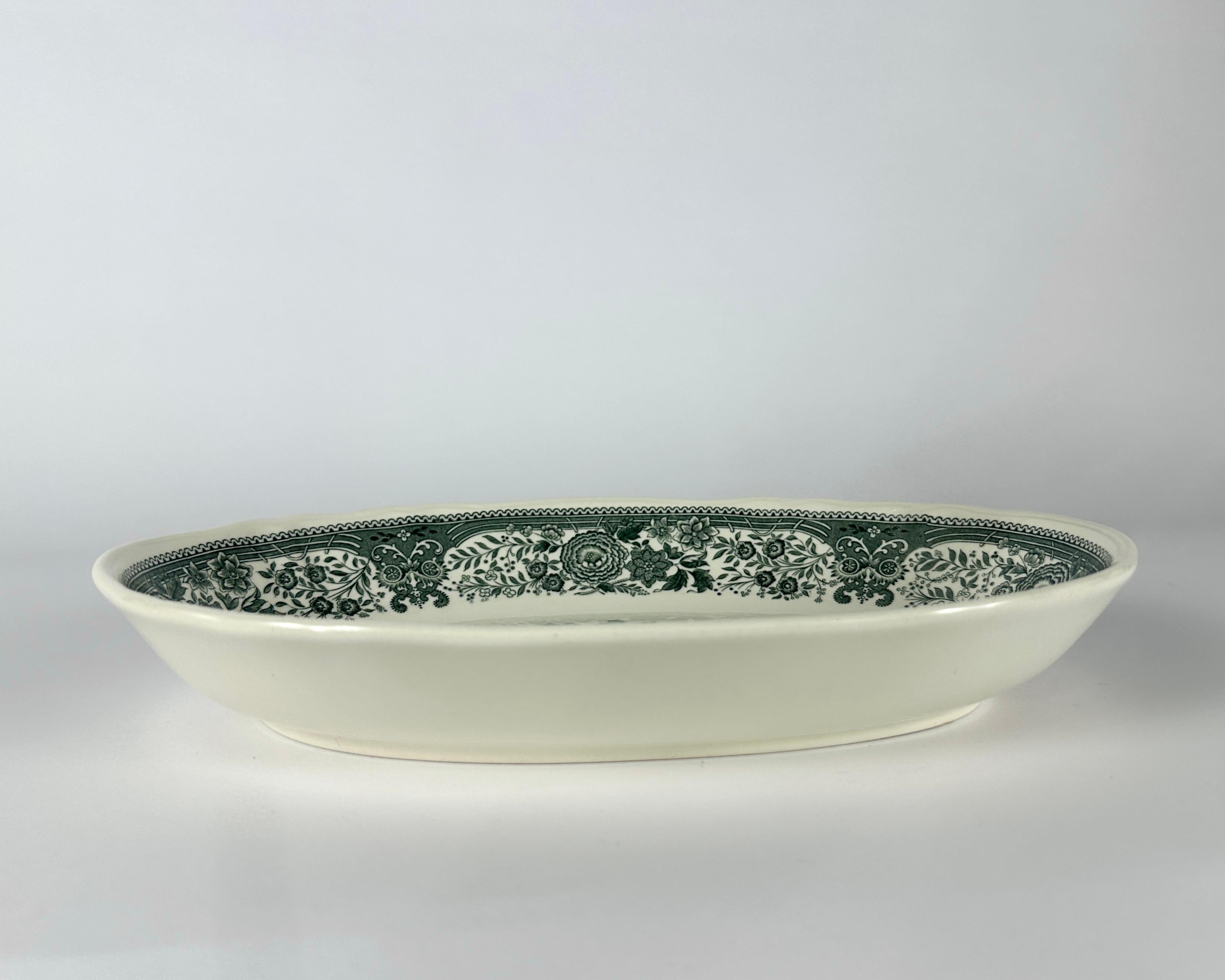Villeroy and Boch Deep Plater Original Serving Dish in Porcelain Germany In Excellent Condition In Bastogne, BE