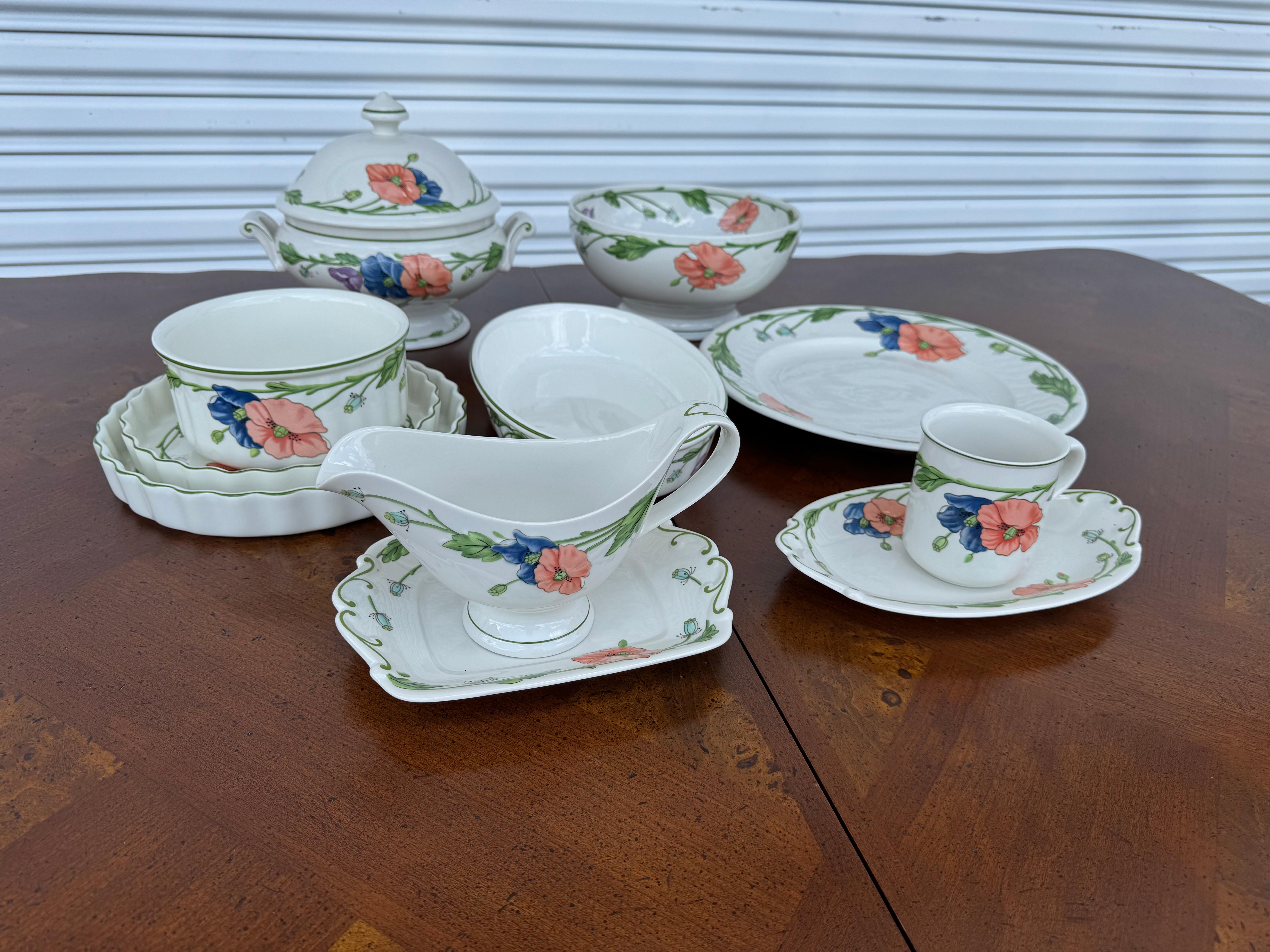 Villeroy & Boch Amapola Floral Gravy Boat and more Tea Cups & Plates 7