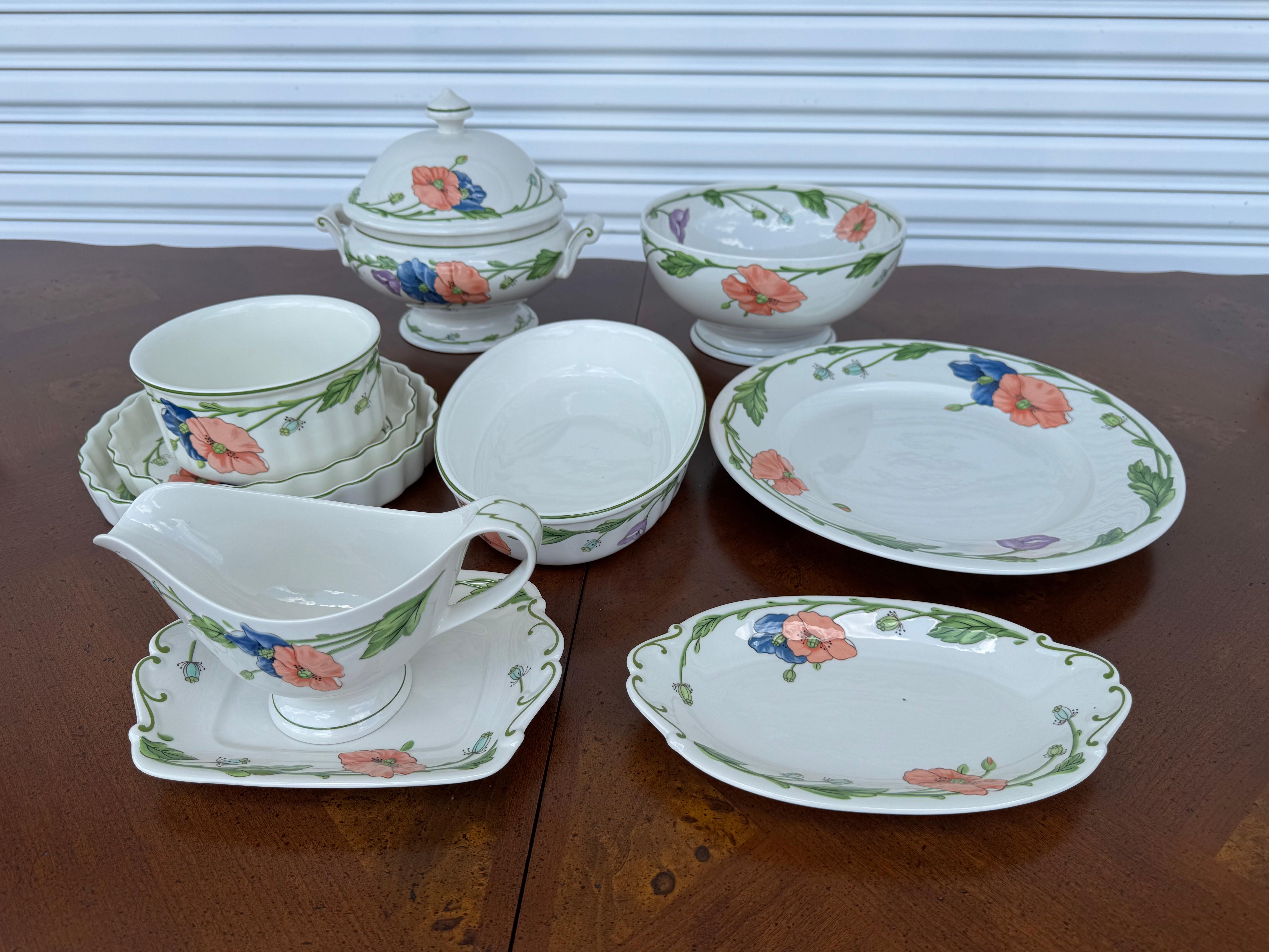 Villeroy & Boch Amapola Floral Gravy Boat and more Tea Cups & Plates 9