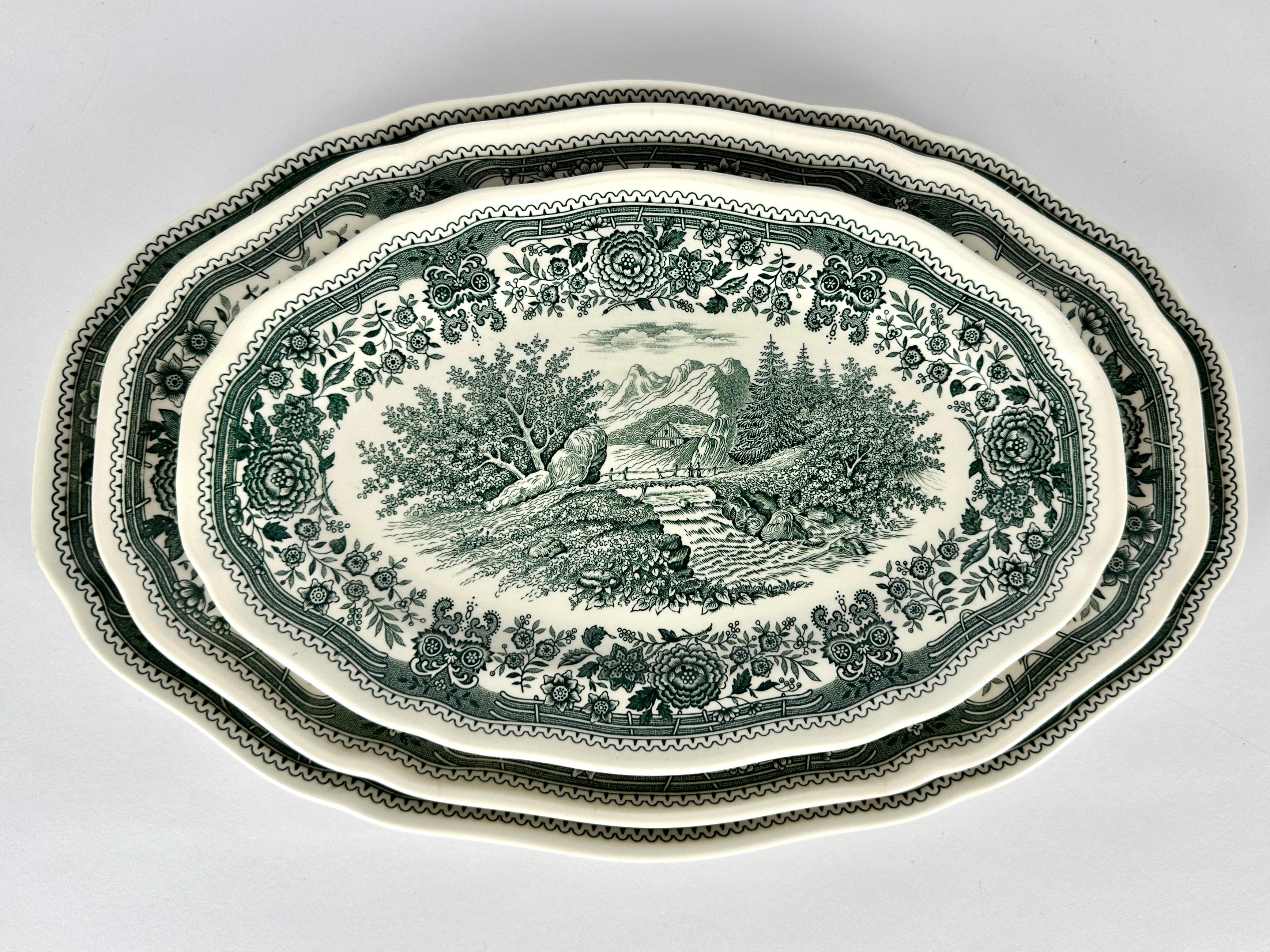 Villeroy & Boch, Germany, oval serving platers in Green Burgenland Pattern, SET OF 3.

Mettlach ceramics from Germany.

This is a discontinued pattern, having been retired in 2002.

The Burgenland Green series from Villeroy & Boch, produced since