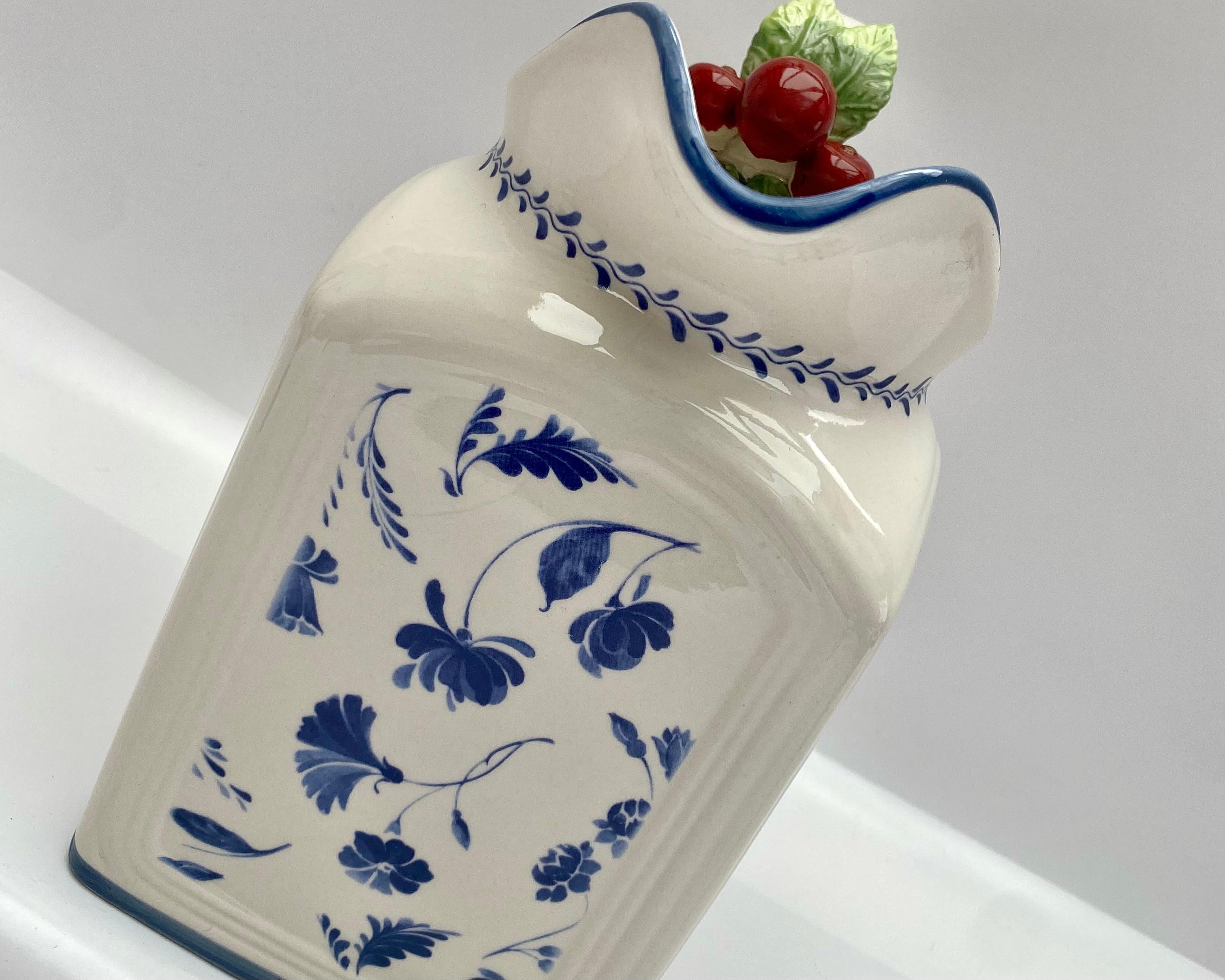 Country Pichet/jupe Charm Cottage Villeroy & Boch grand format vintage en céramique peinte à la main en vente