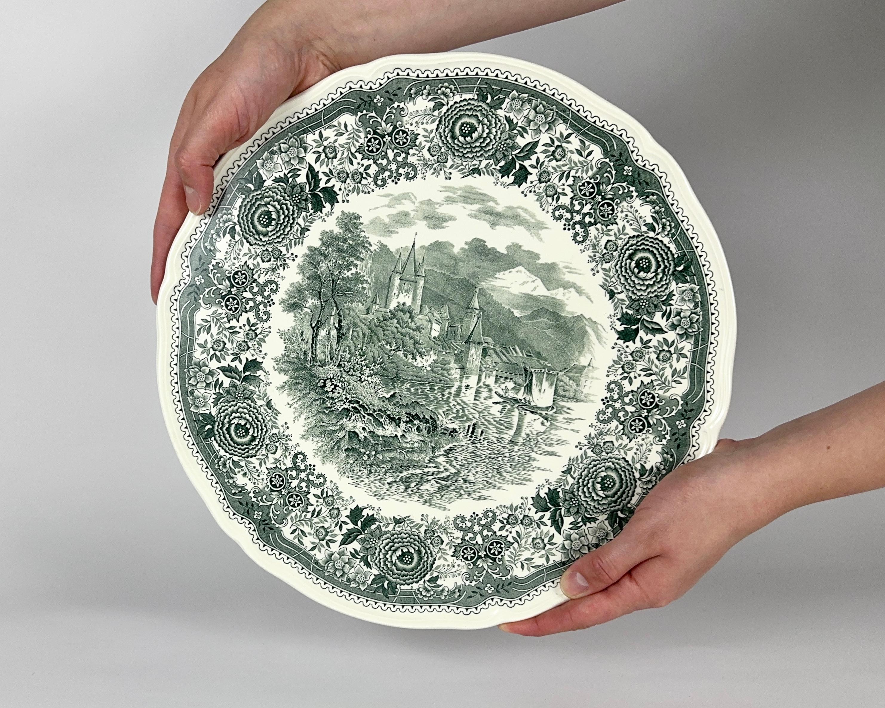 Mid-Century Modern Villeroy & Boch Dessert Salad Plate Burgenland Green Serving Platter For Sale