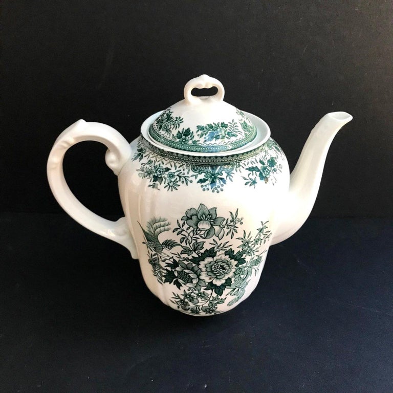 Villeroy and Boch Fasan Teapot with Warming Stand Green and White Porcelain For Sale at 1stDibs