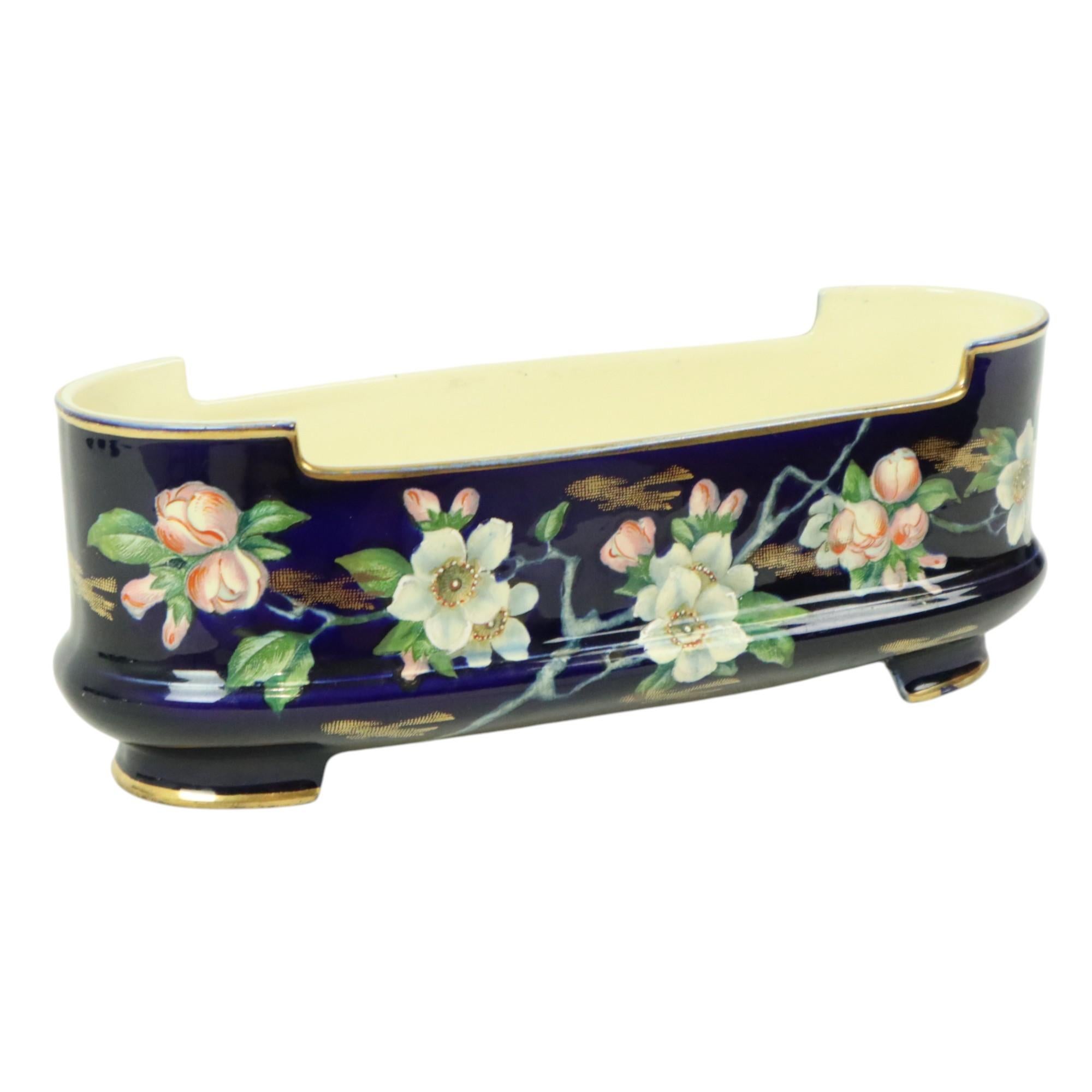 A very rare ceramic flowerpot, a jardinière, in the then-popular chinoiserie style from the 