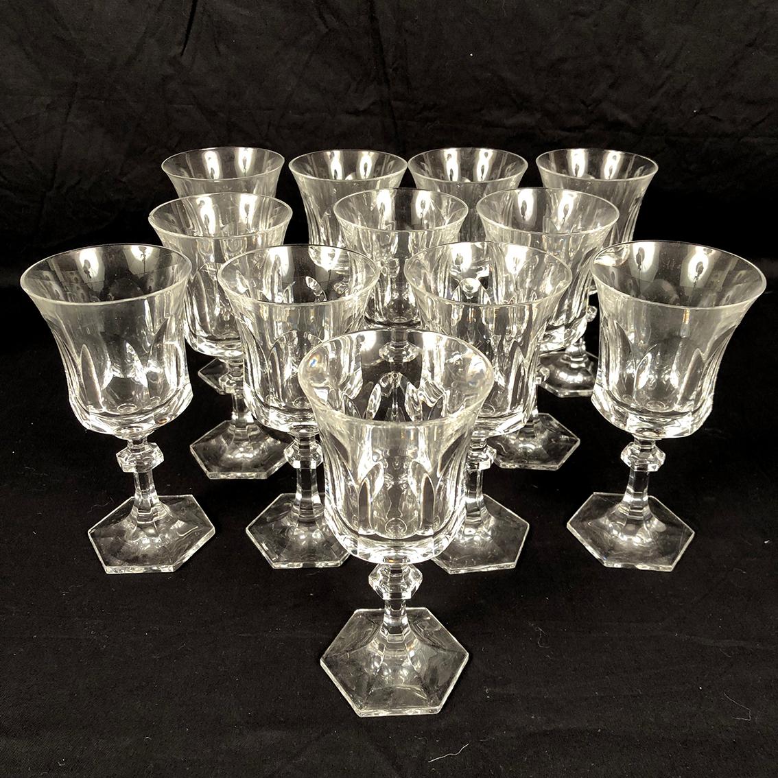 Villeroy & Boch, important service de verres en cristal, modèle Médicis Bon état - En vente à ROYÈRE-DE-VASSIVIÈRE, FR