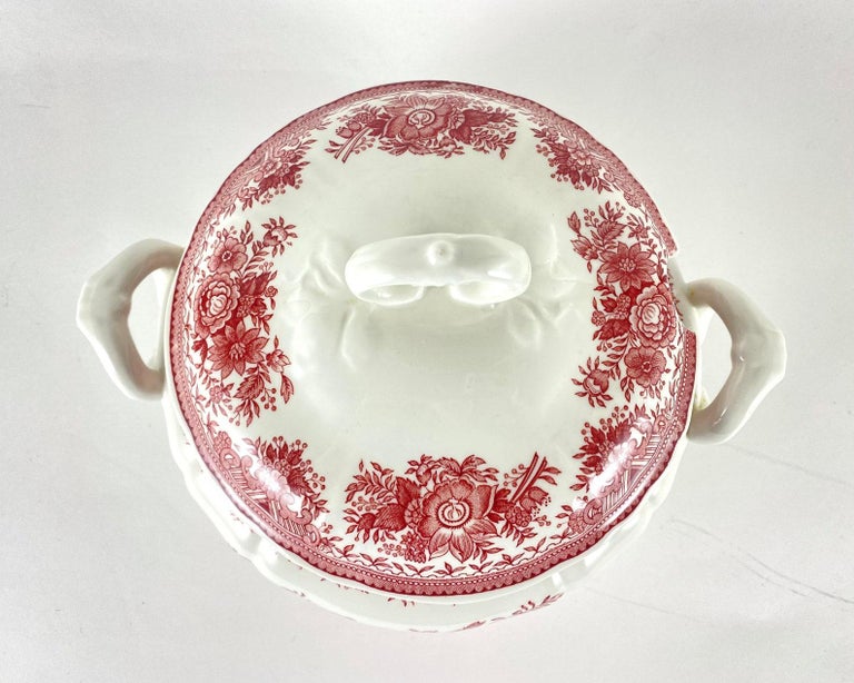 Villeroy and Boch Large Soup Tureen, Red Fasan Series, Germany For Sale