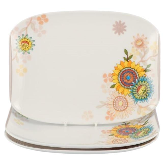 Villeroy & Boch, Luxembourg, trois plats en porcelaine « Helenos ». en vente