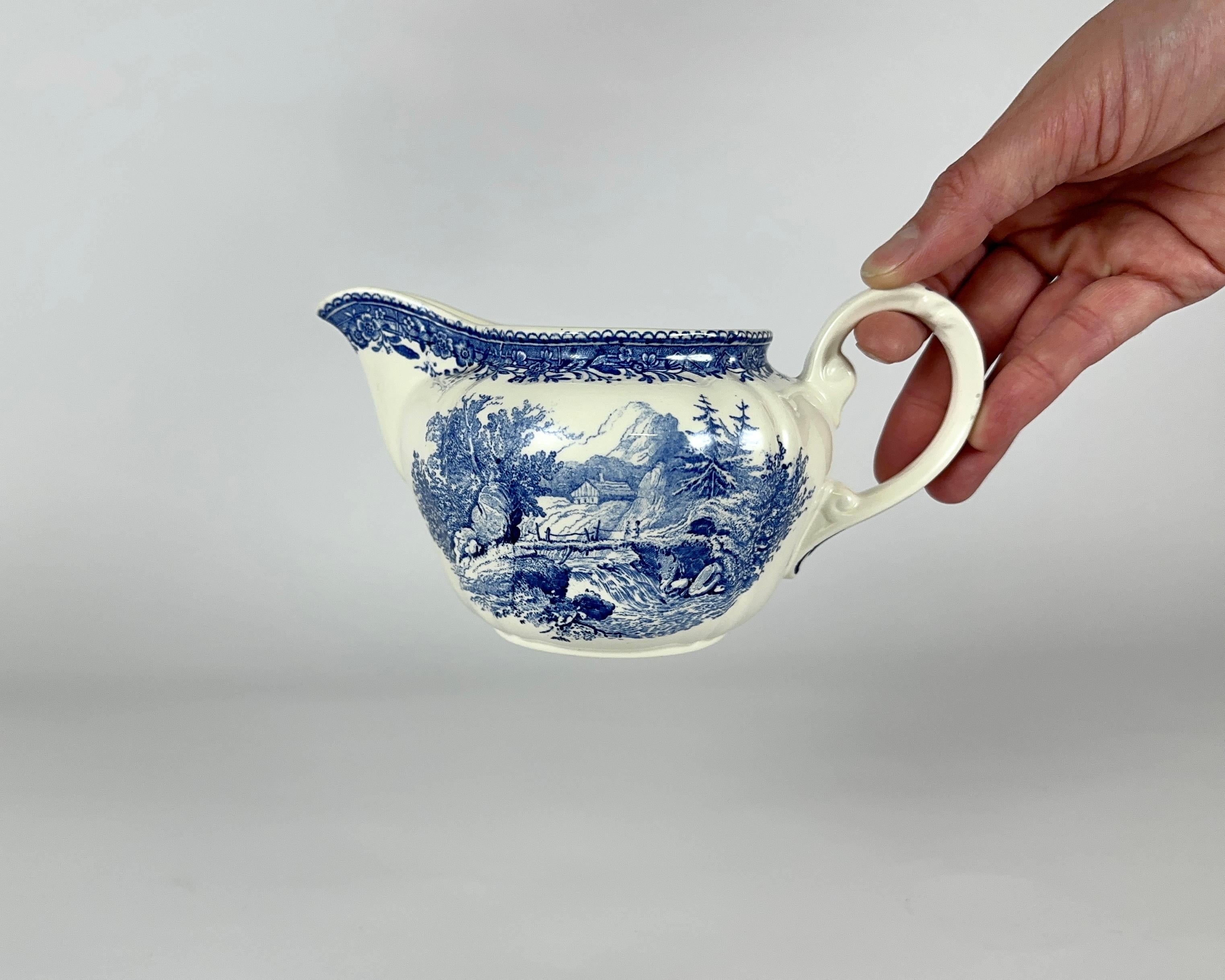 Vintage Villeroy & Boch Milchkännchen im blau-weißen Burgenland-Design.

Dies ist eine schöne seltene Vintage-Topf aus den 1940er Jahren und auf dem Boden gestempelt.

Mettlach Keramiken aus Deutschland.

Das Burgenland ist ein Land im Südosten von