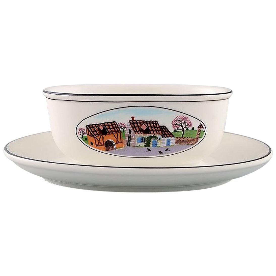 Villeroy & Boch Naif Gravy Boat on Stand in Porcelain