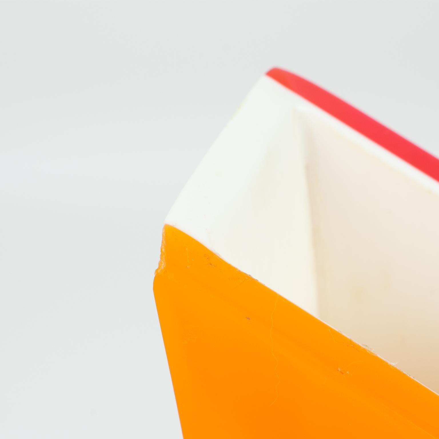 Villeroy & Boch Vaso in lucite a blocchi di colore neon, una coppia, anni '90 in vendita 3