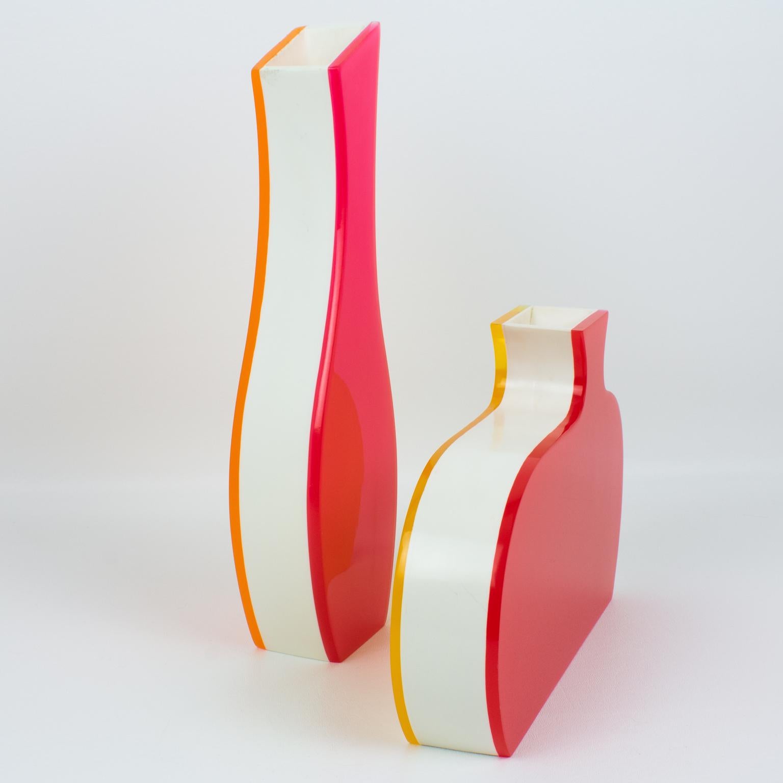 Moderno Villeroy & Boch Vaso in lucite a blocchi di colore neon, una coppia, anni '90 in vendita