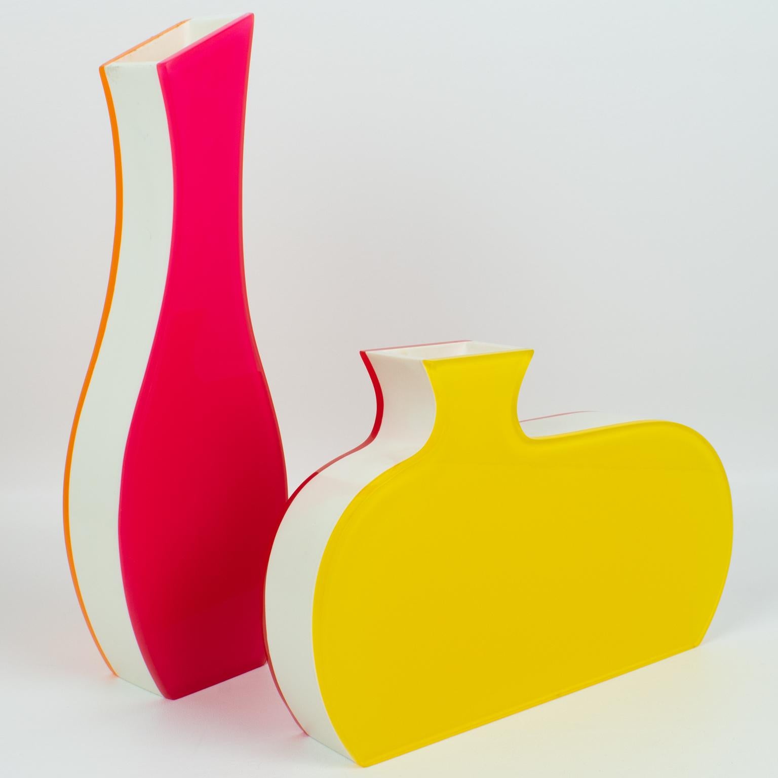 Villeroy & Boch Vaso in lucite a blocchi di colore neon, una coppia, anni '90 in vendita 2