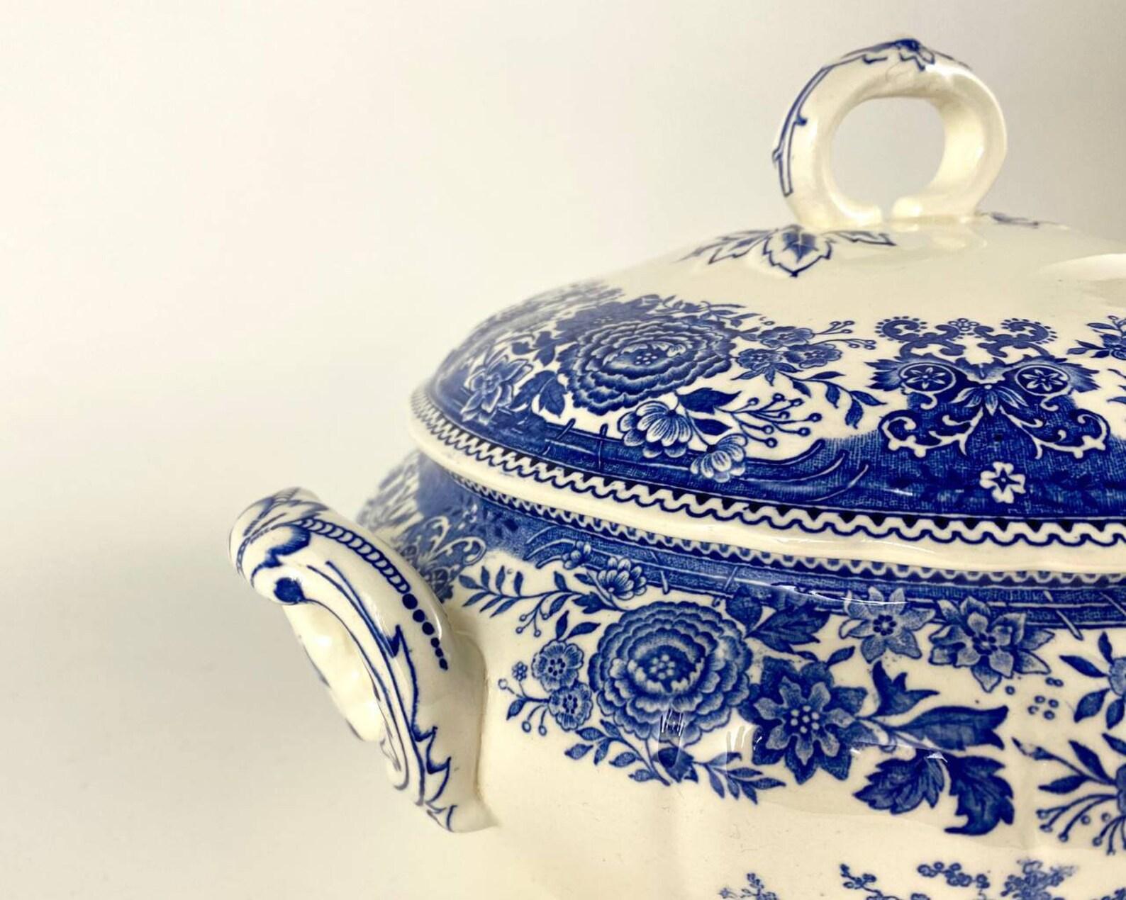 Mid-20th Century Villeroy & Boch Soup Terrine  Blue Burgenland Collection, Germany, 1960s For Sale