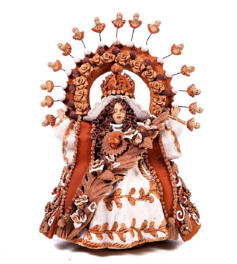 FREE SHIPPING TO WORLDWIDE!

Artisan: Vilma Sandra Velasco Vasquez
MASTERPIECE 
Made with natural clay. Hand-modeled technique decorated with colors of natural earthen substances, and cooked in a wood-fired oven.

- Dimensions: 20