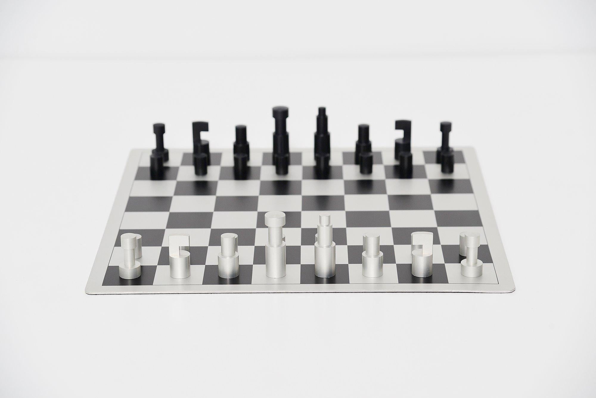 Rare limited edition reedition from the chess set designed by Vilmos Huszar in 1921. This chess set was produced by J.P. Smid in a limited edition of 250 pieces in 1973, this is number 249 or 250. The chess set is in the collection of several