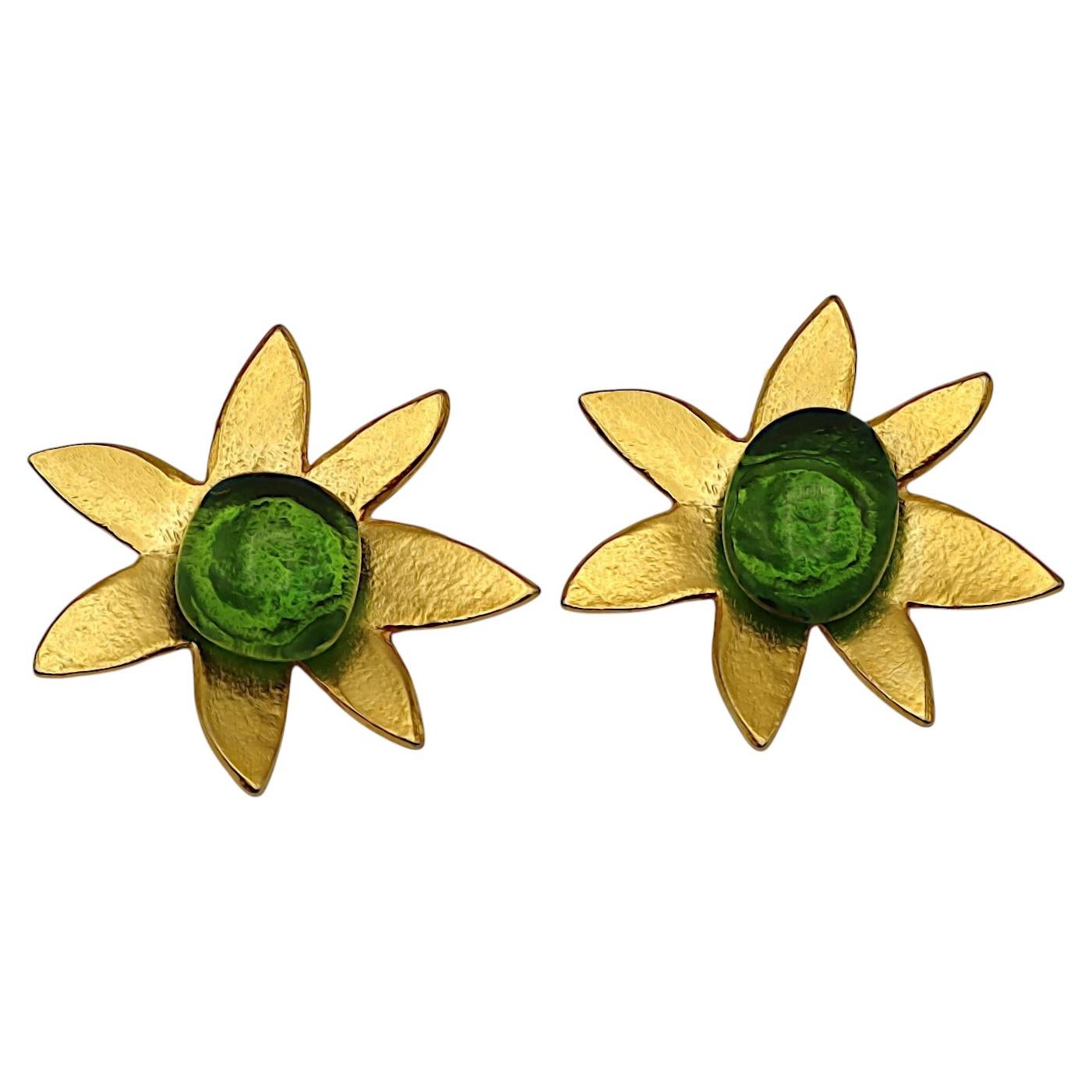 VILOIN LABBE Vintage Flower Clip-On Earrings with Green Glass Cabochon