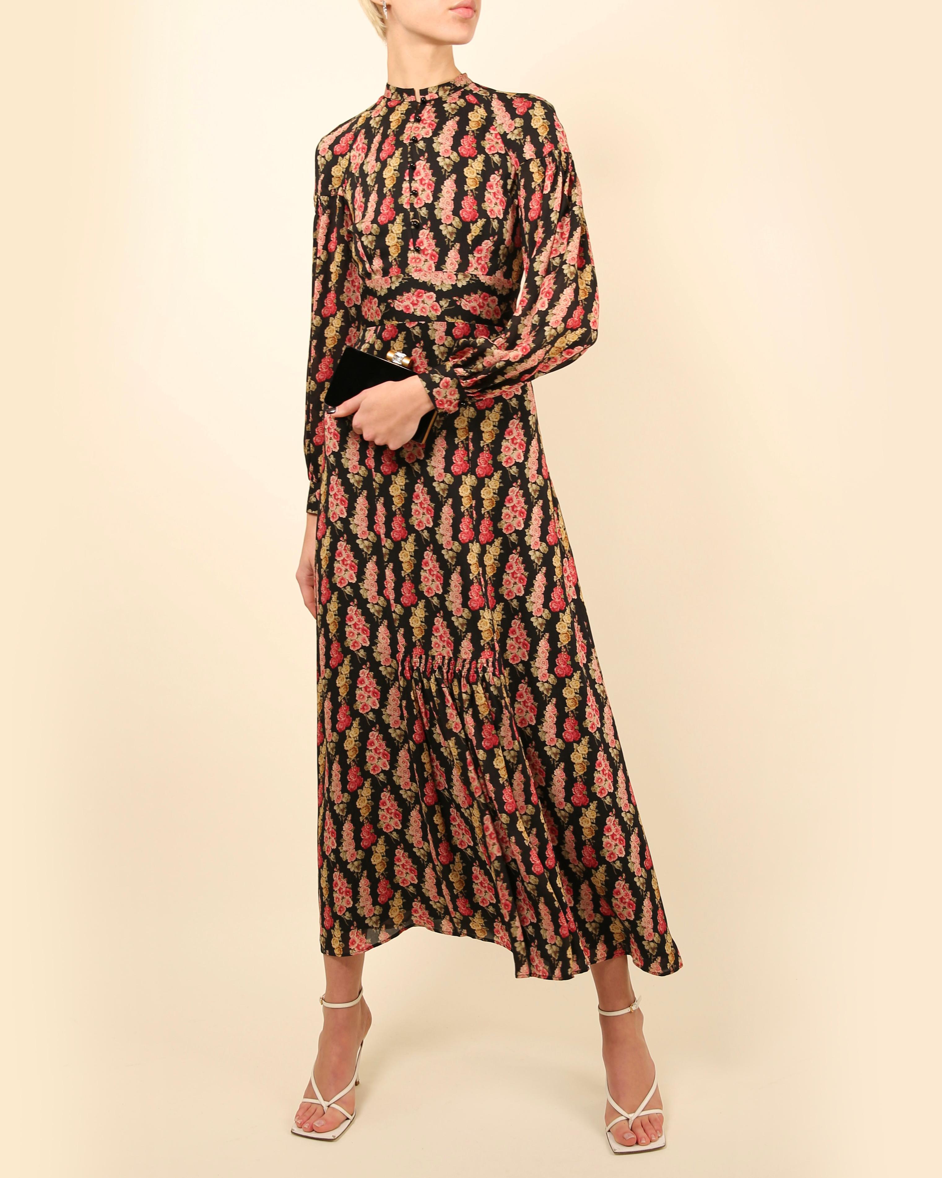 Vilshenko - Robe longue en soie à manches bouffantes et encolure dégagée, imprimé floral rose et noir XS - S en vente 7