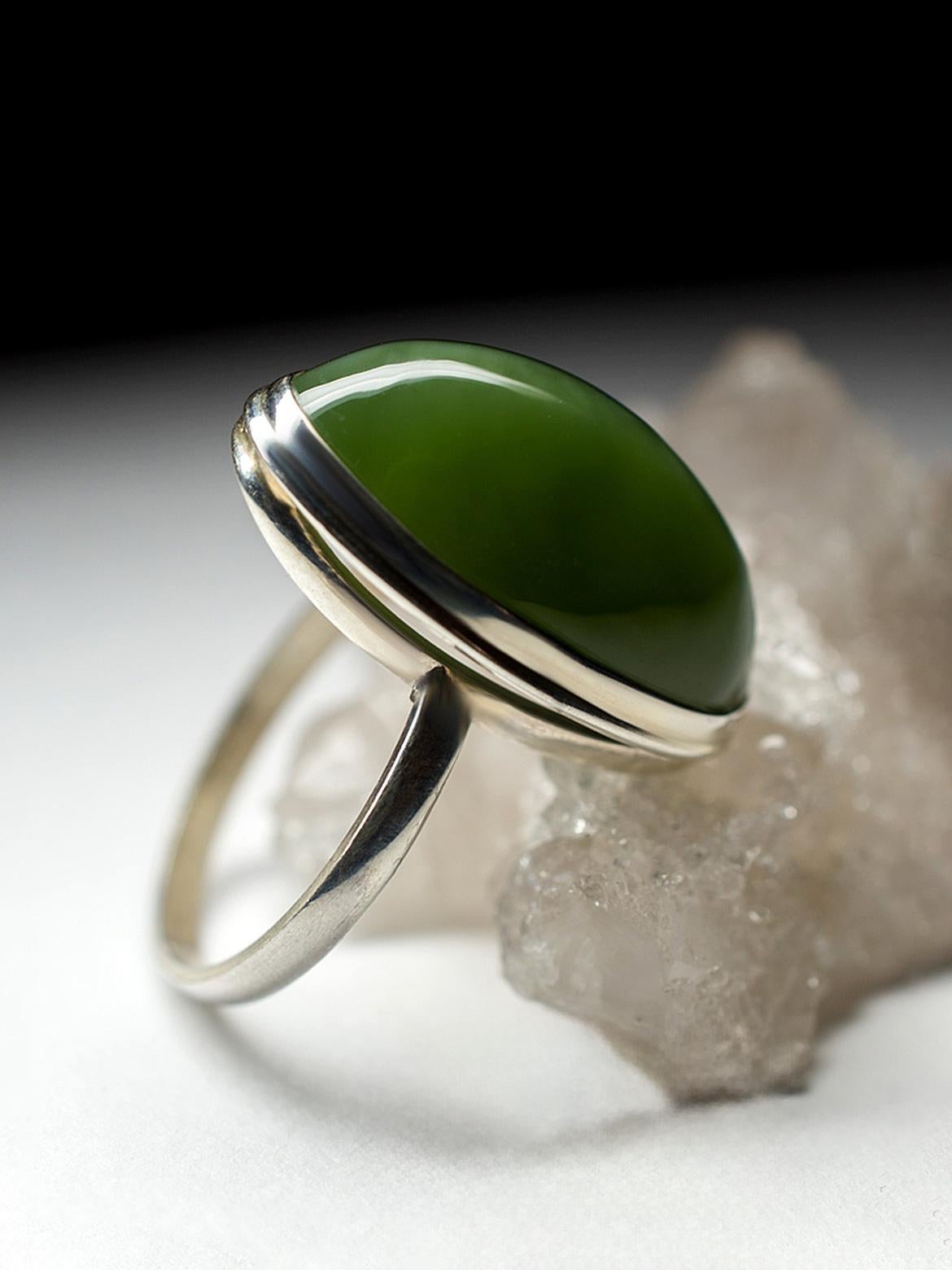 Vinage Jade Ring silver Cat's Eye Chatoyant Effect  For Sale 1