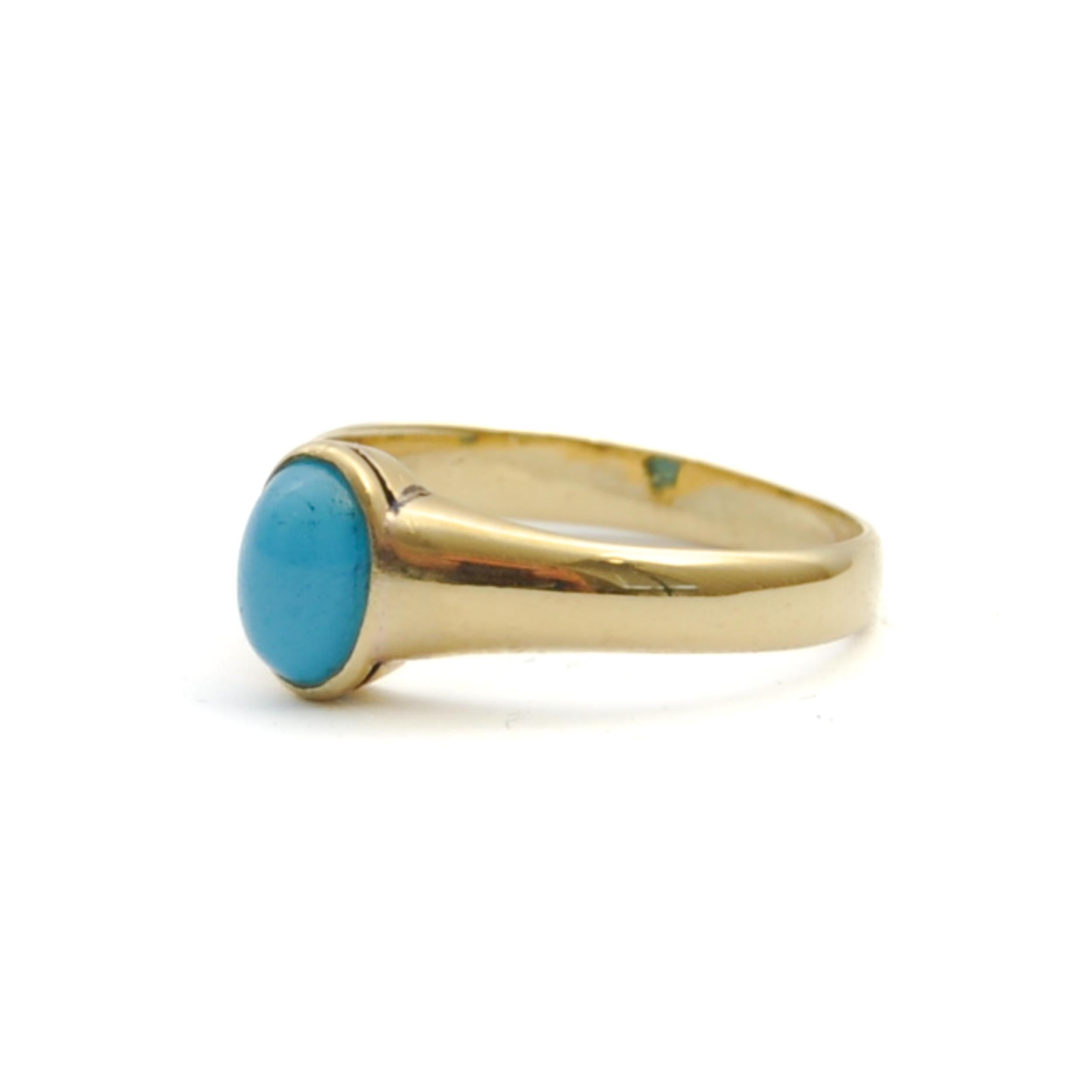 Vintage Turquoise and 14 Karat Gold Ring For Sale 1