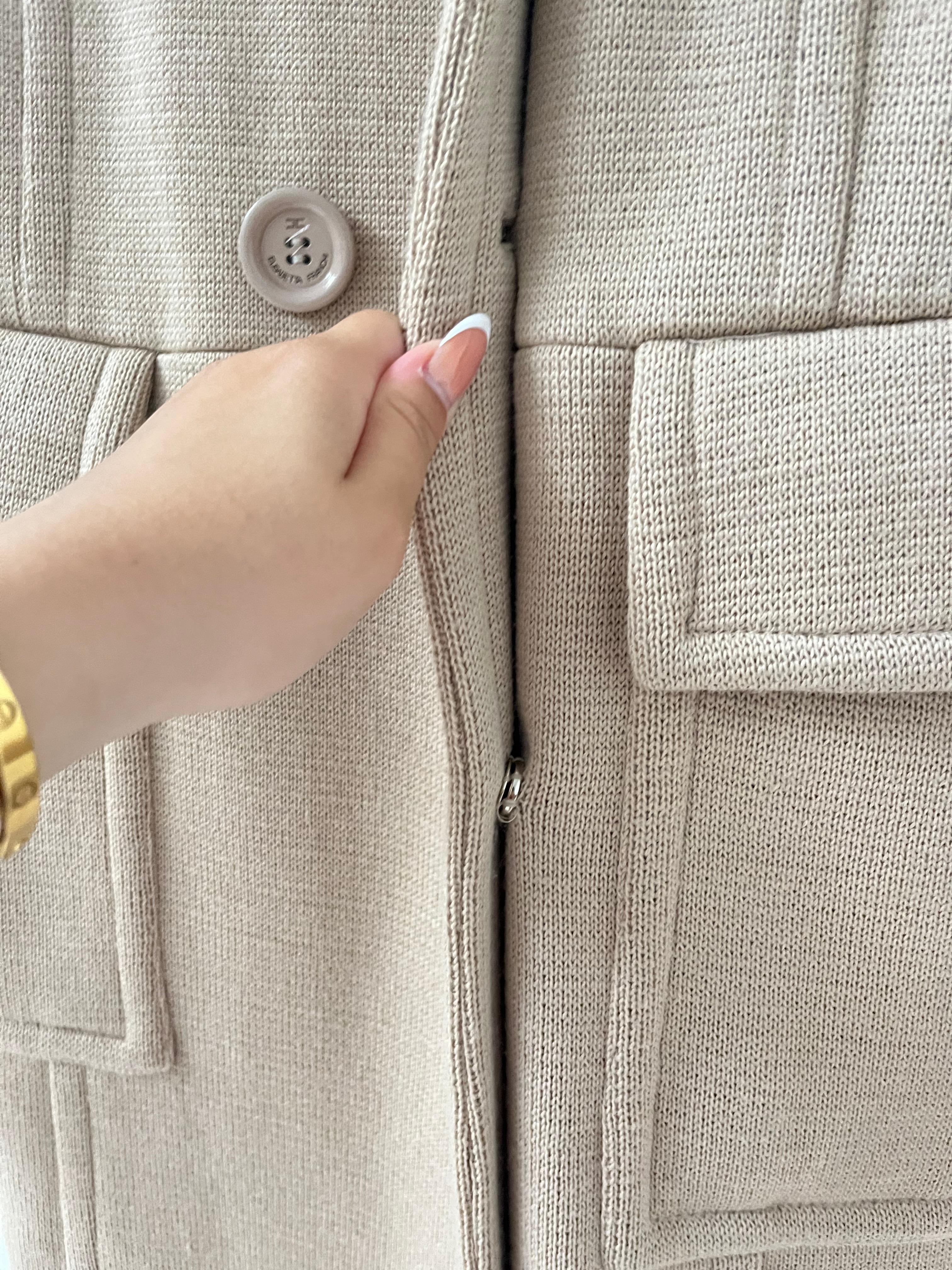 Vinatage Elisabetta Franchi Beige Virgin Wool Double-Breasted Coat Pour femmes en vente