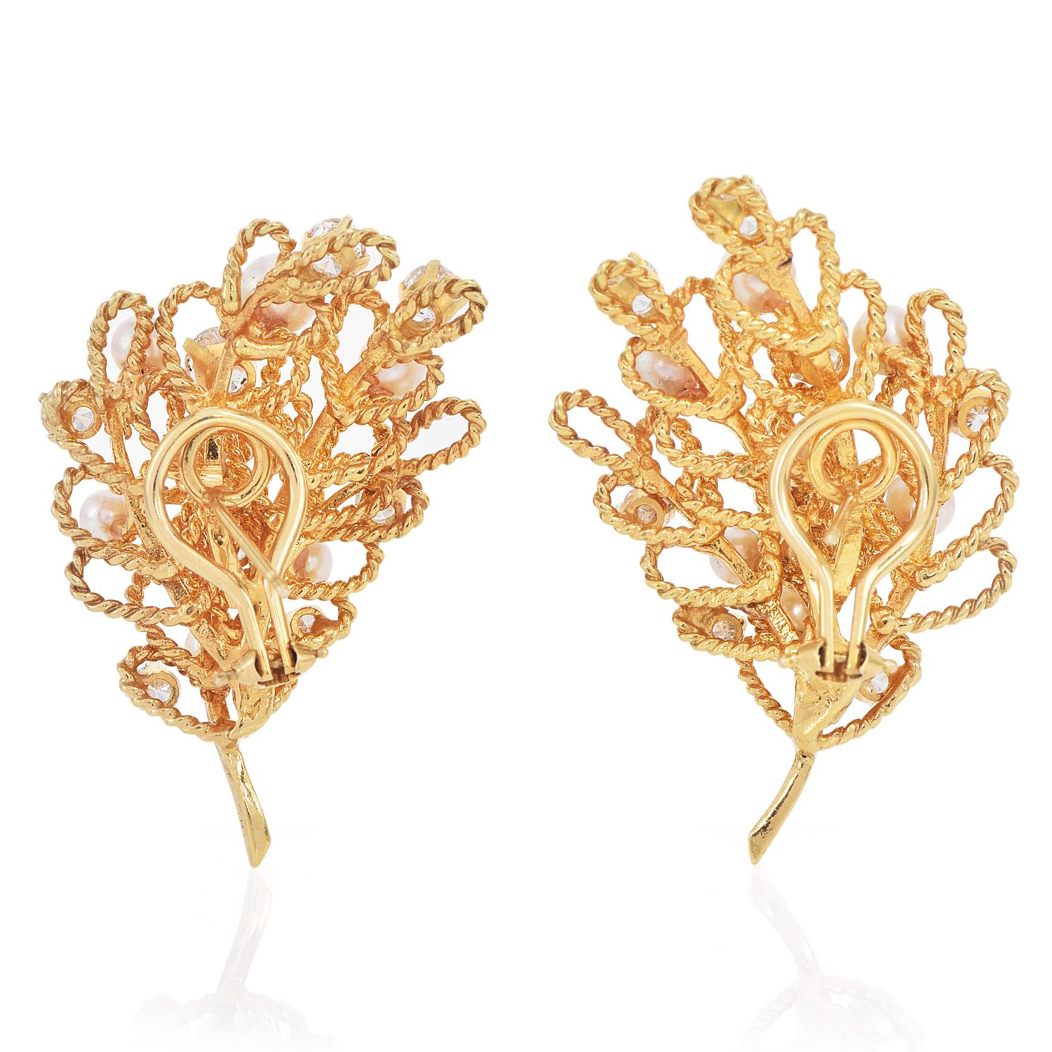 Vinatge Akoya Pearl Diamond 22K Gold Rope Flower Bouquet Earrings For Sale 1