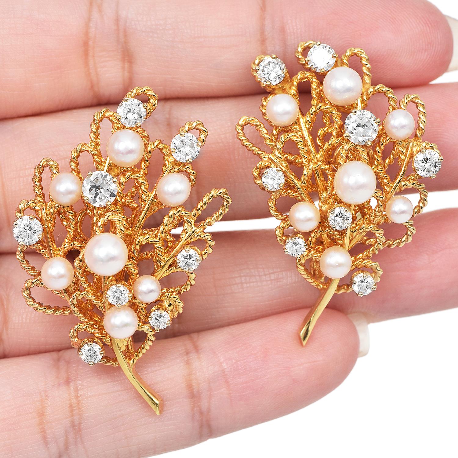 Vinatge Akoya Pearl Diamond 22K Gold Rope Flower Bouquet Earrings For Sale 2