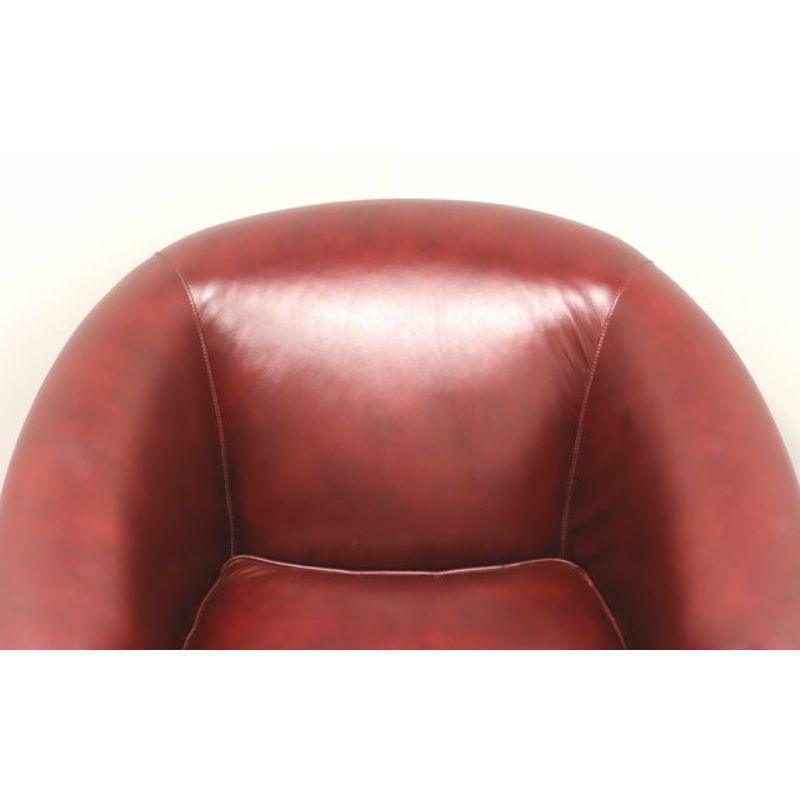 BRADINGTON YOUNG Leather Swivel Club Chair In Good Condition In Charlotte, NC